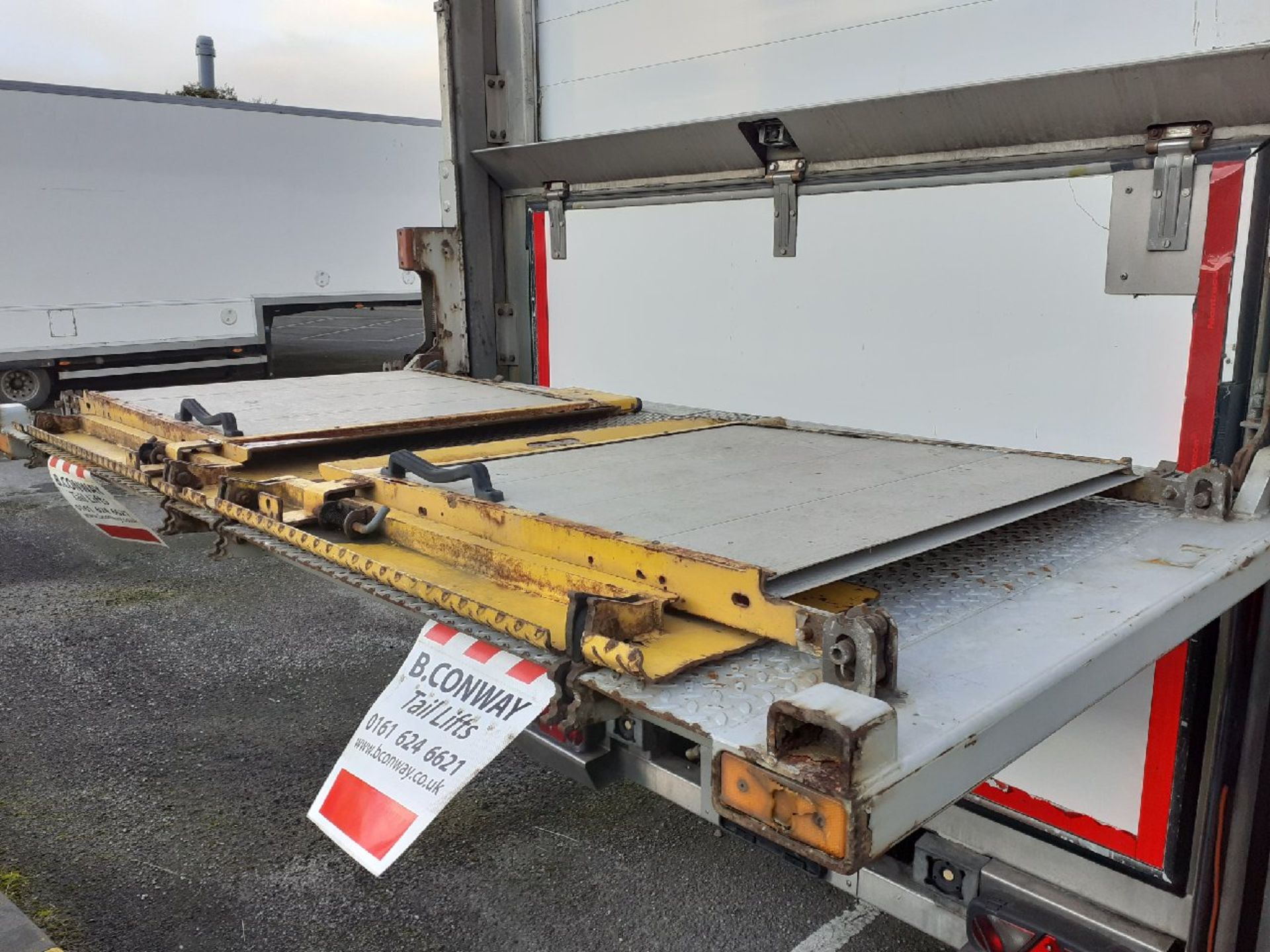 High Specification Gray and Adams Refrigerated double deck trailer - Image 14 of 15