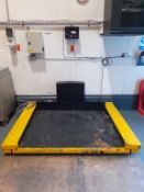 Floor mounted Pallet scale with Salter read out. 2