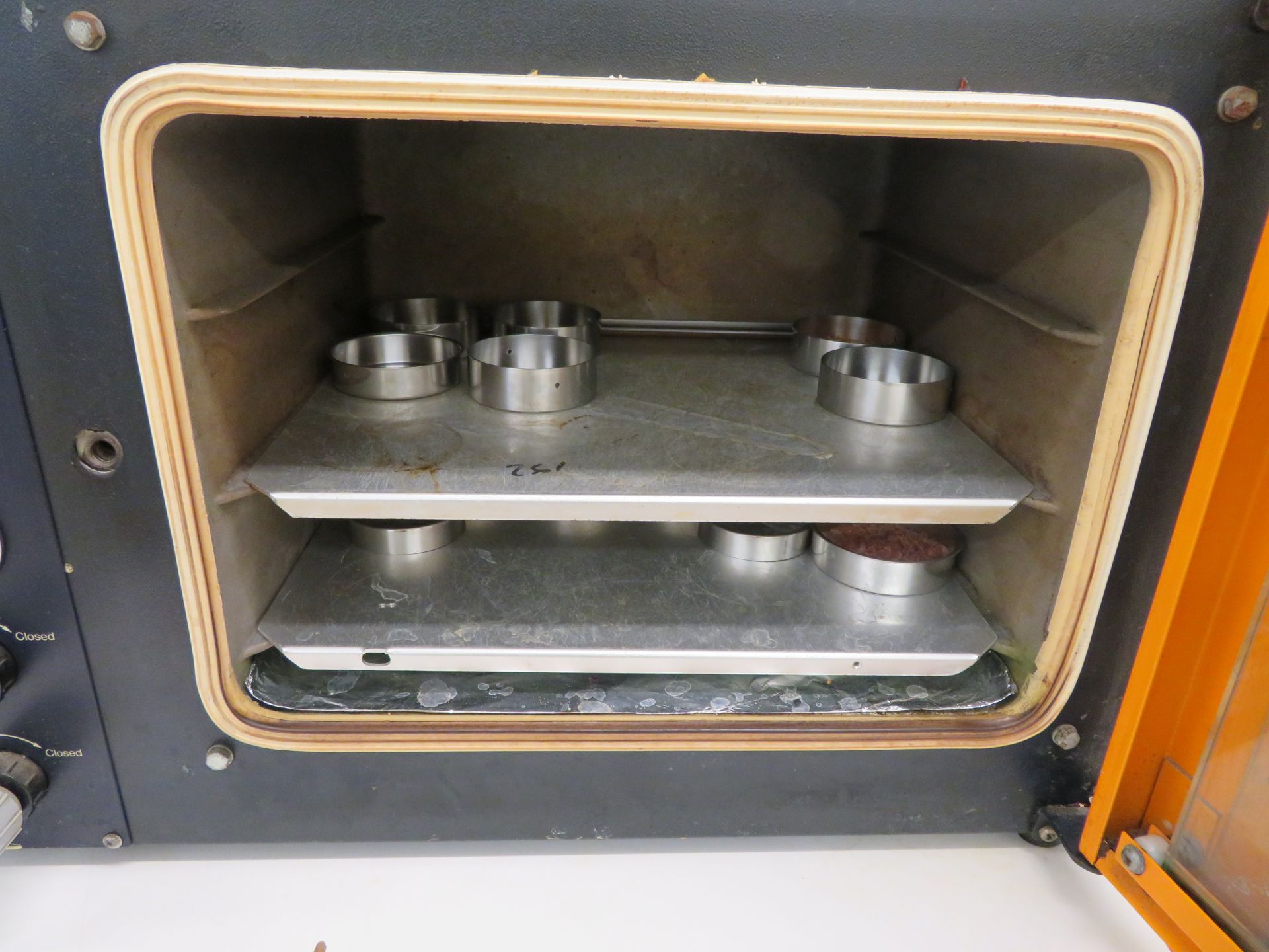 Gallenkamp Laboratory Vacuum oven - Image 4 of 4