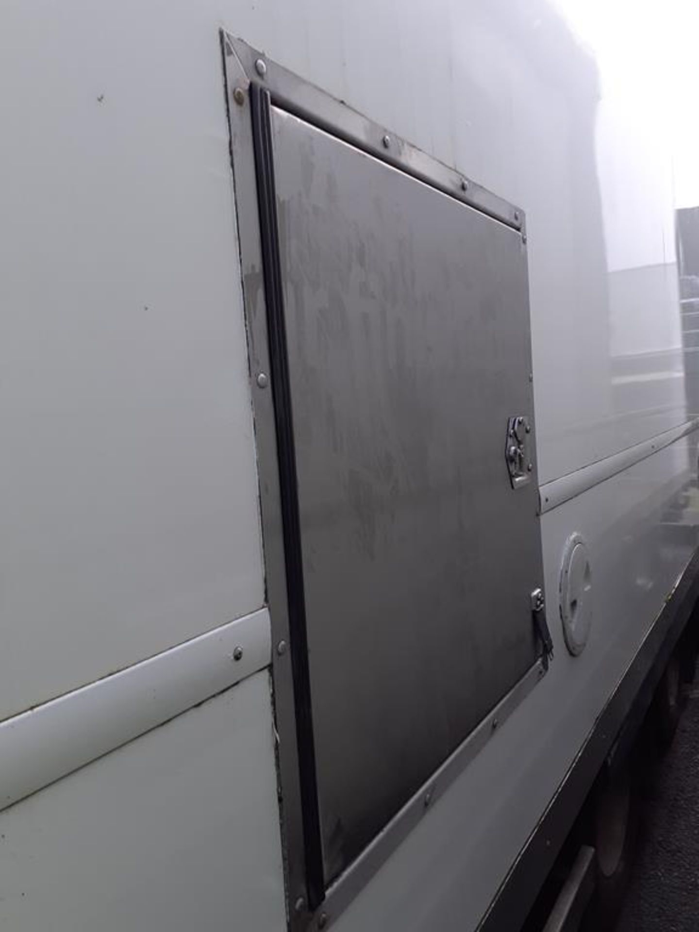 High Specification Gray and Adams Refrigerated double deck trailer - Image 10 of 15