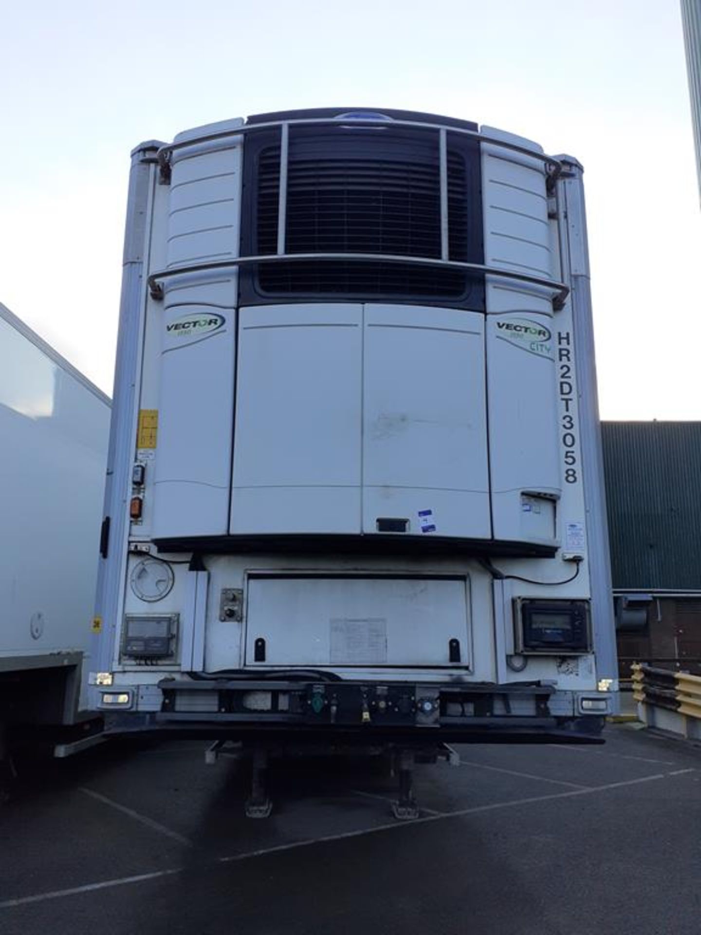 High Specification Gray and Adams Refrigerated double deck trailer - Image 3 of 21