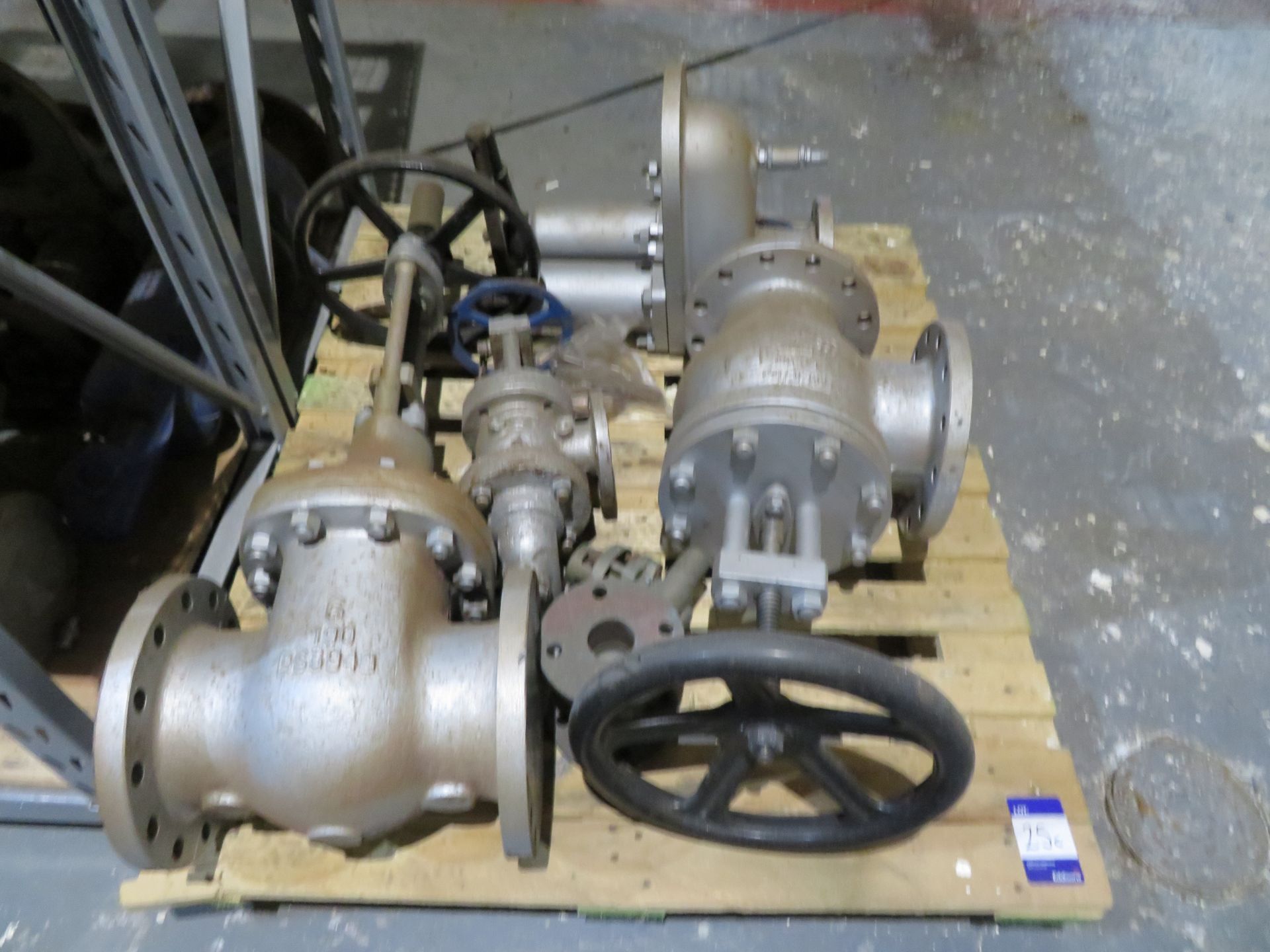 Selection of boiler spares valves, 3 x vertical Gr - Image 2 of 8