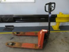 Rola truck hand pump truck/ pallet truck