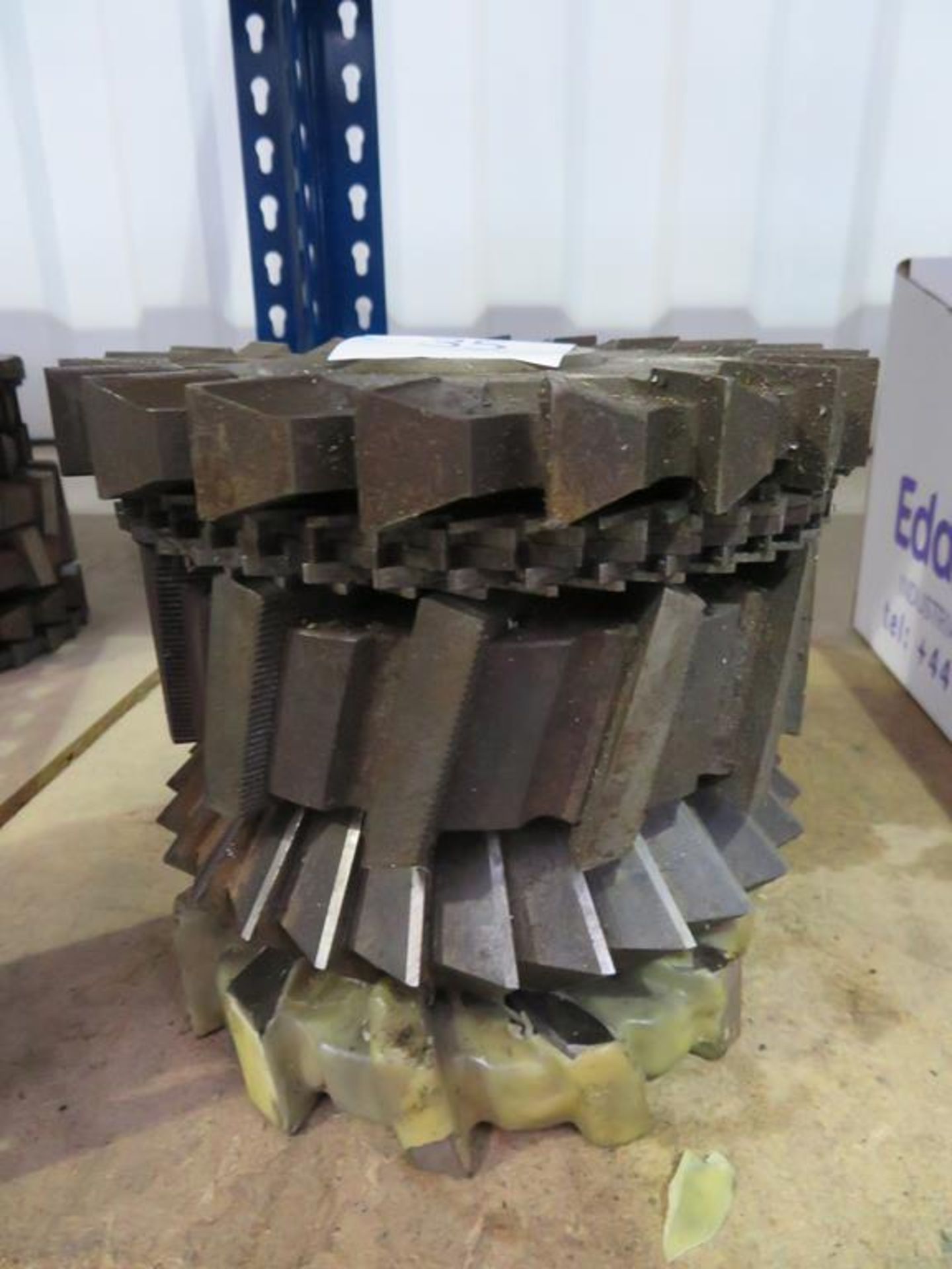 Qty of milling cutters