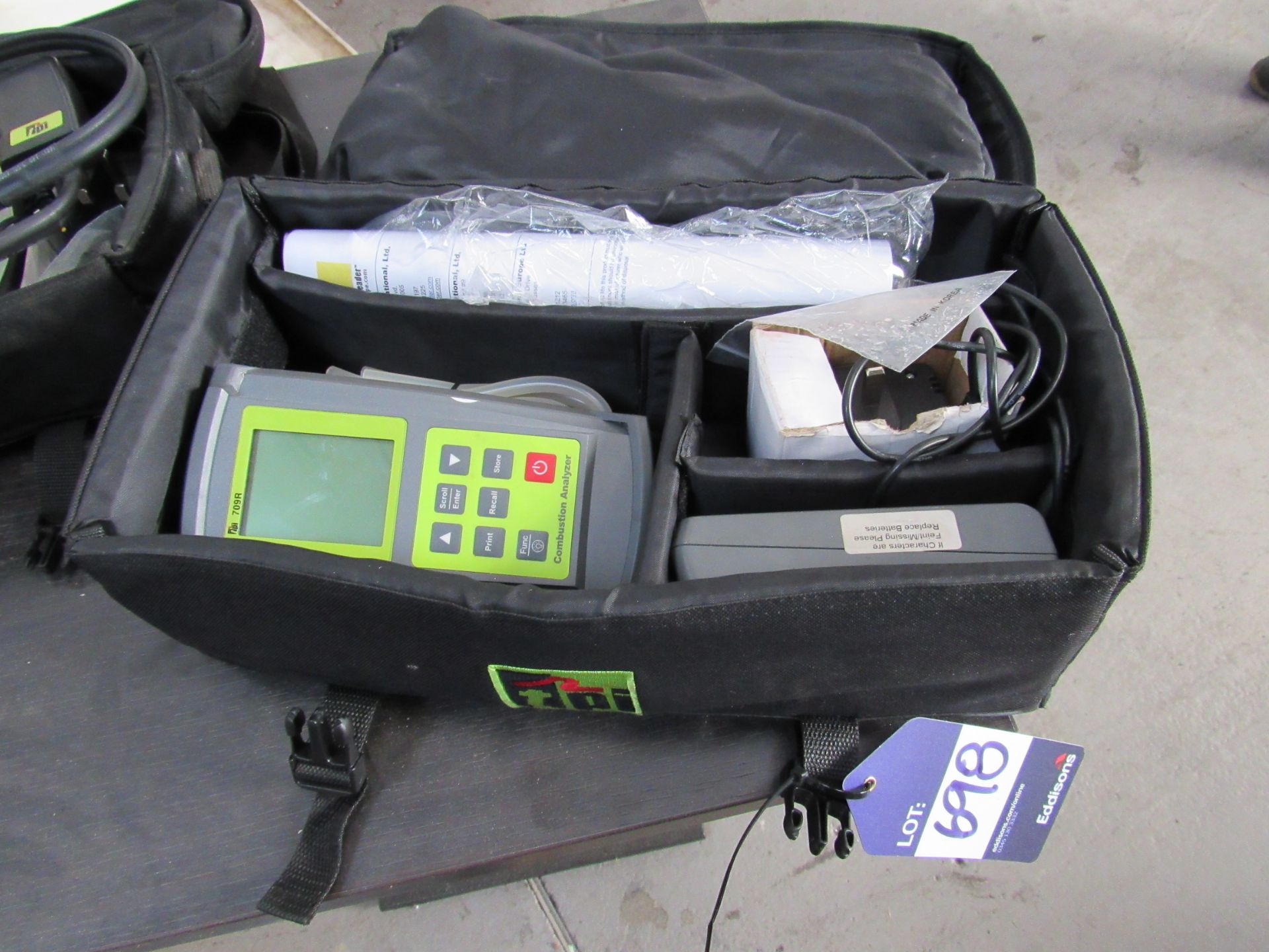 Flue Gas Analyser with A740 Infrared Printer