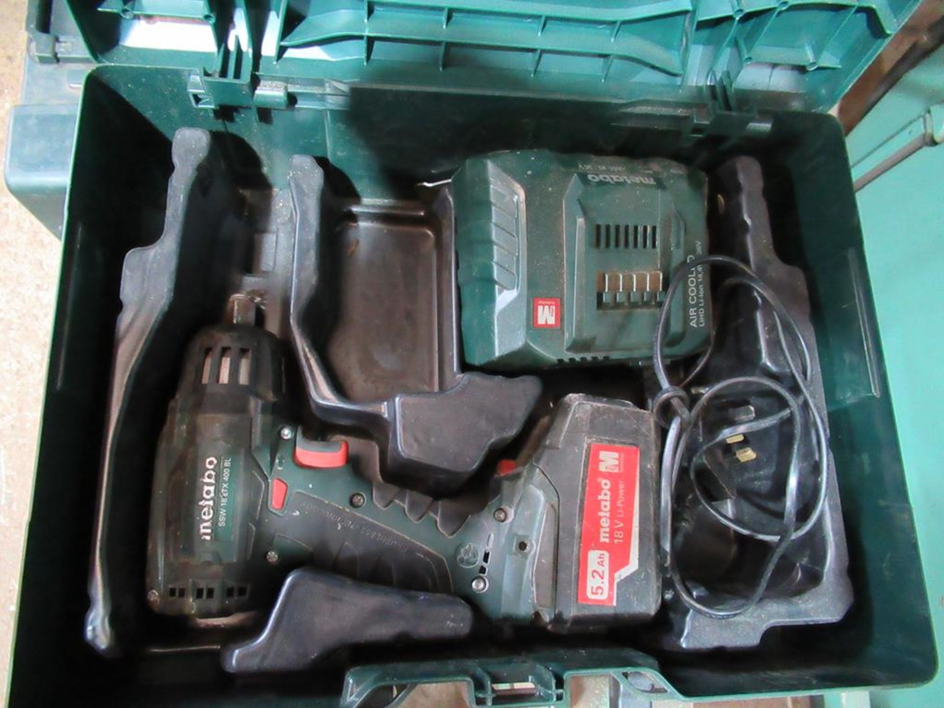 A Metabo SSW 18LTX 400BL battery nut runner/socket gun