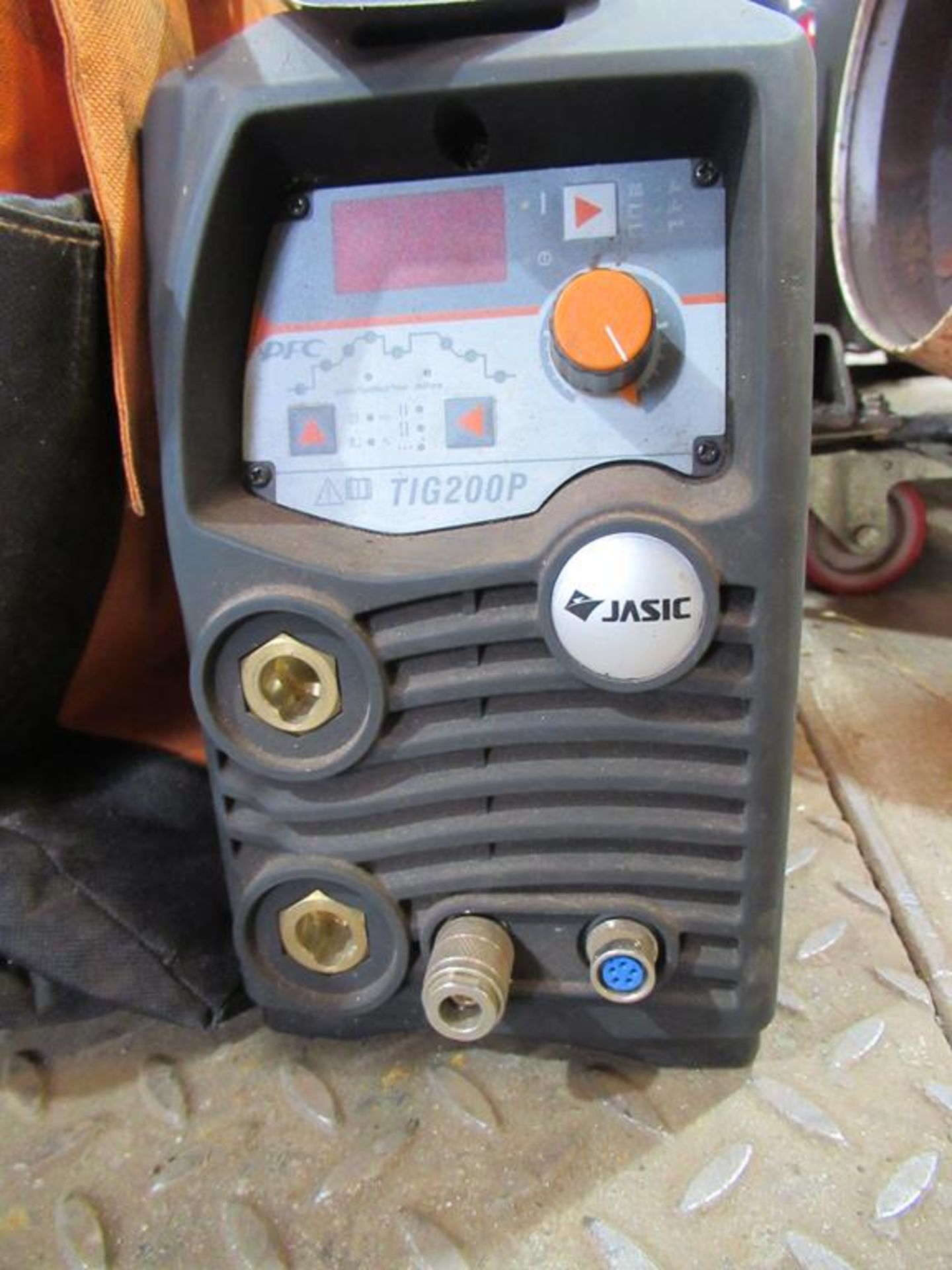 A Jasic Pro TIG 200P welding unit 240V - Image 2 of 4