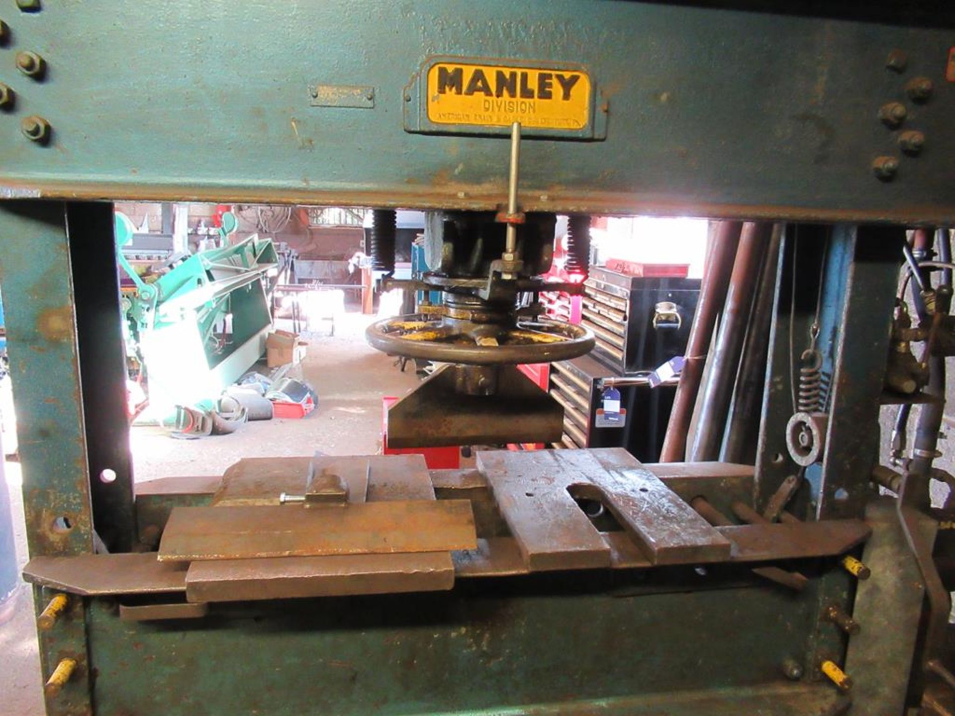 Manley heavy duty hydraulic vertical workshop press - Image 4 of 5