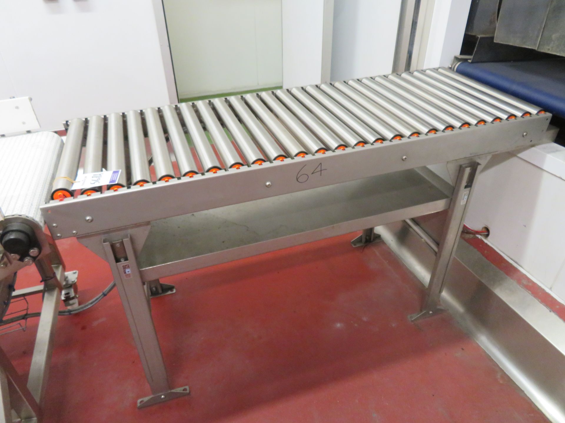 Soco System Gravity Feed Roller conveyor