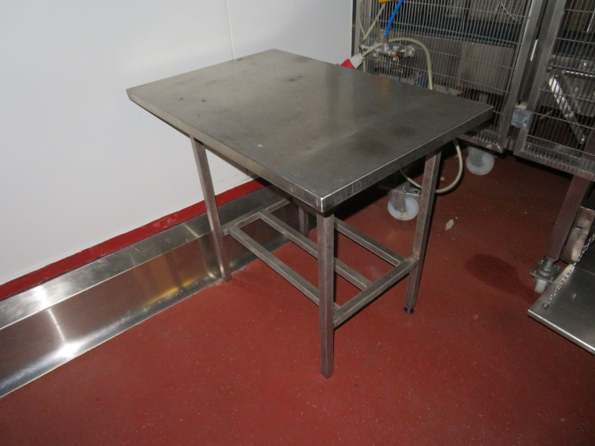 3 x SS preparation benches, 1 x SS mobile trolley