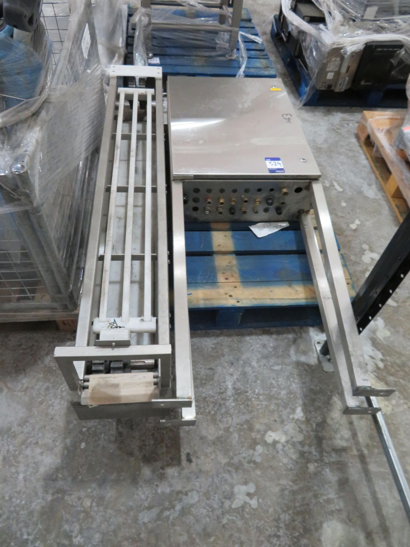 4 assorted pallets - 3 step SS steps, SS tray, SS Bin bag holder, SS Control panel, Genie B scrubber - Image 4 of 5