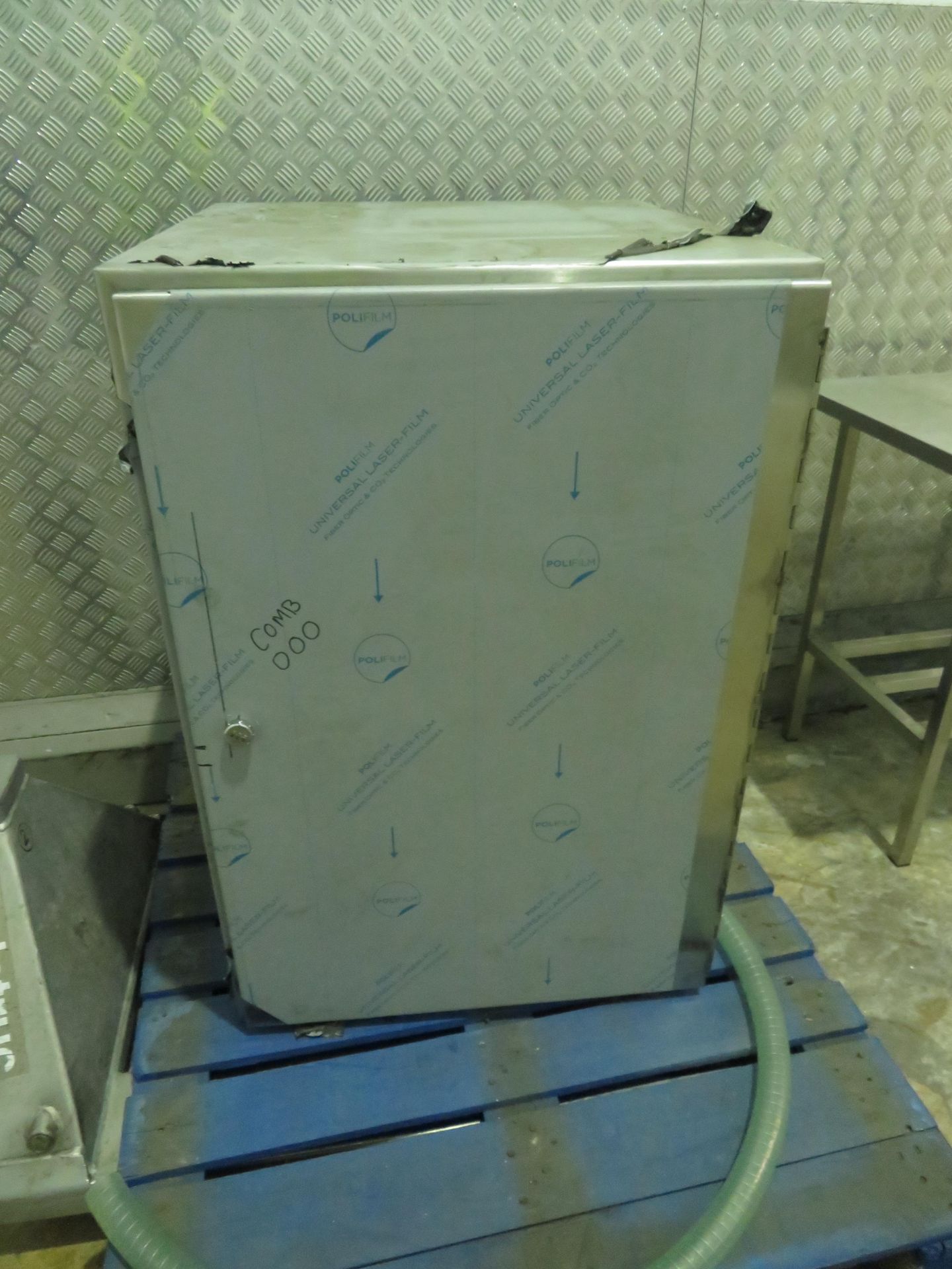 1 x SS Preparation table, 1 x SS table, 1 x SS mobile bin trolley, 1 SS Cabinet - unused in wrapping - Image 3 of 5