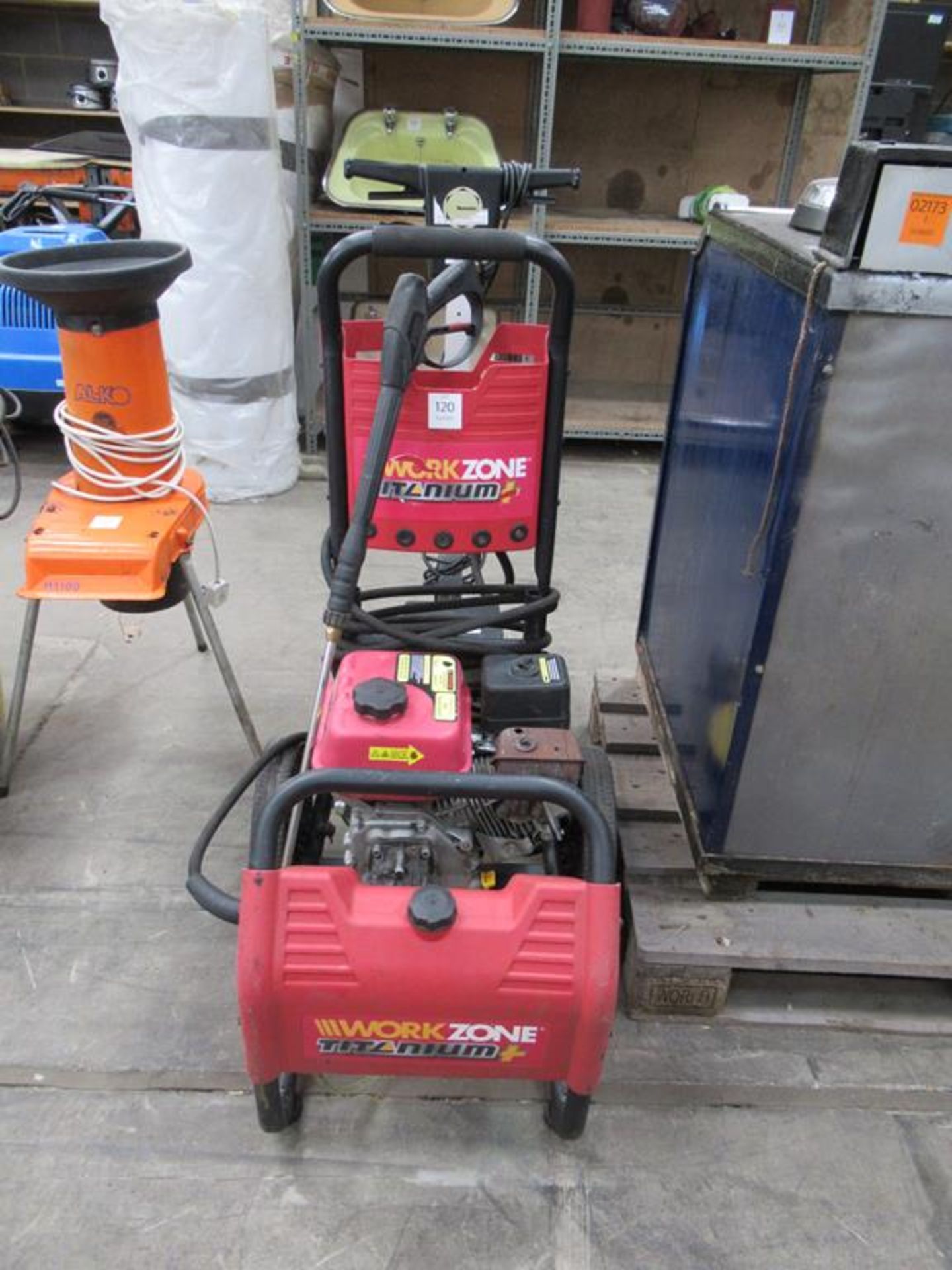 Workzone Titinium + Petrol driven Mobile Pressure Washer - Image 2 of 2