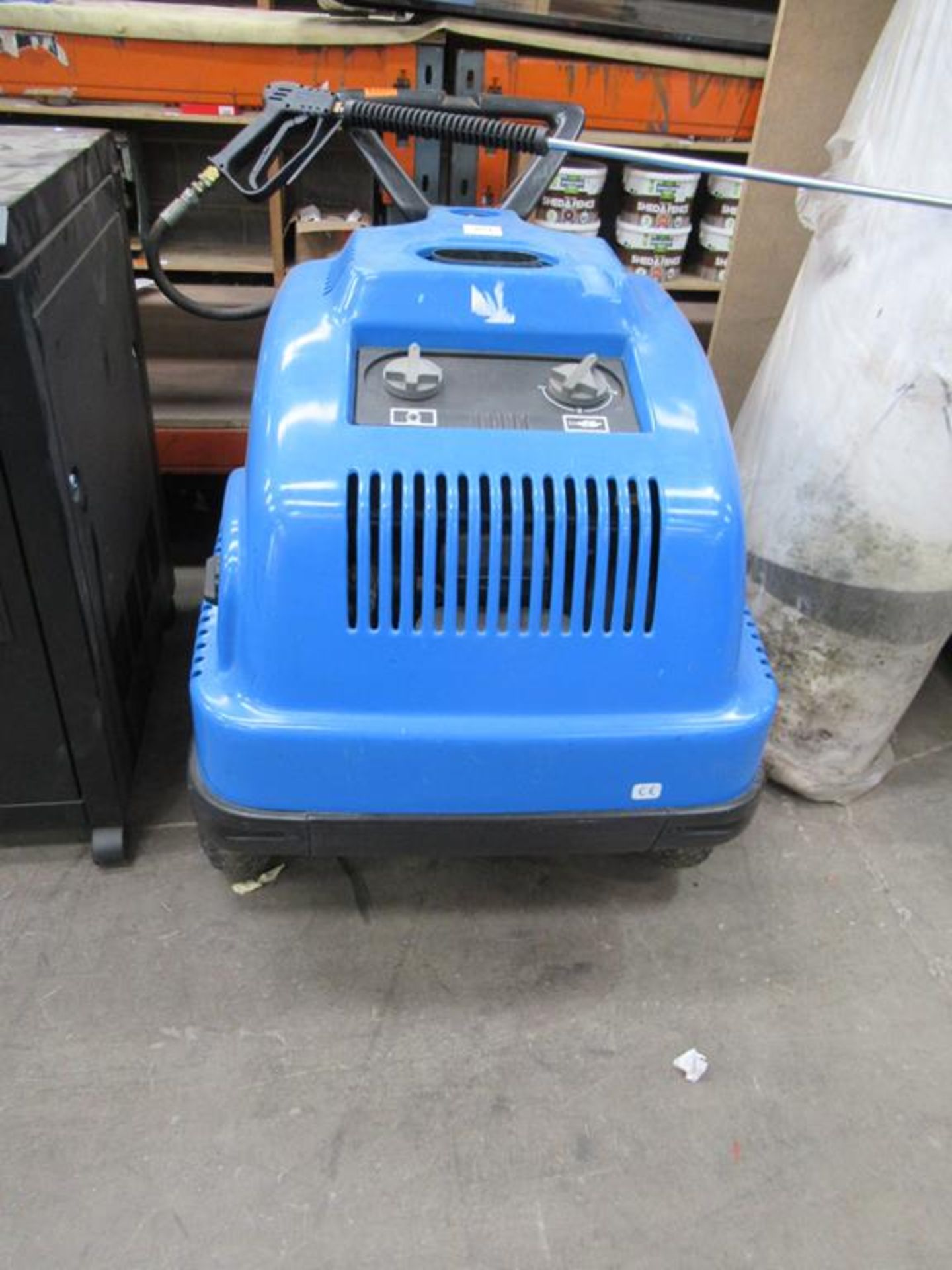 Unbranded 240V steam cleaner - Image 2 of 2