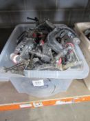 x20 Gross Stabil Edge Clamps in Plastic Crate