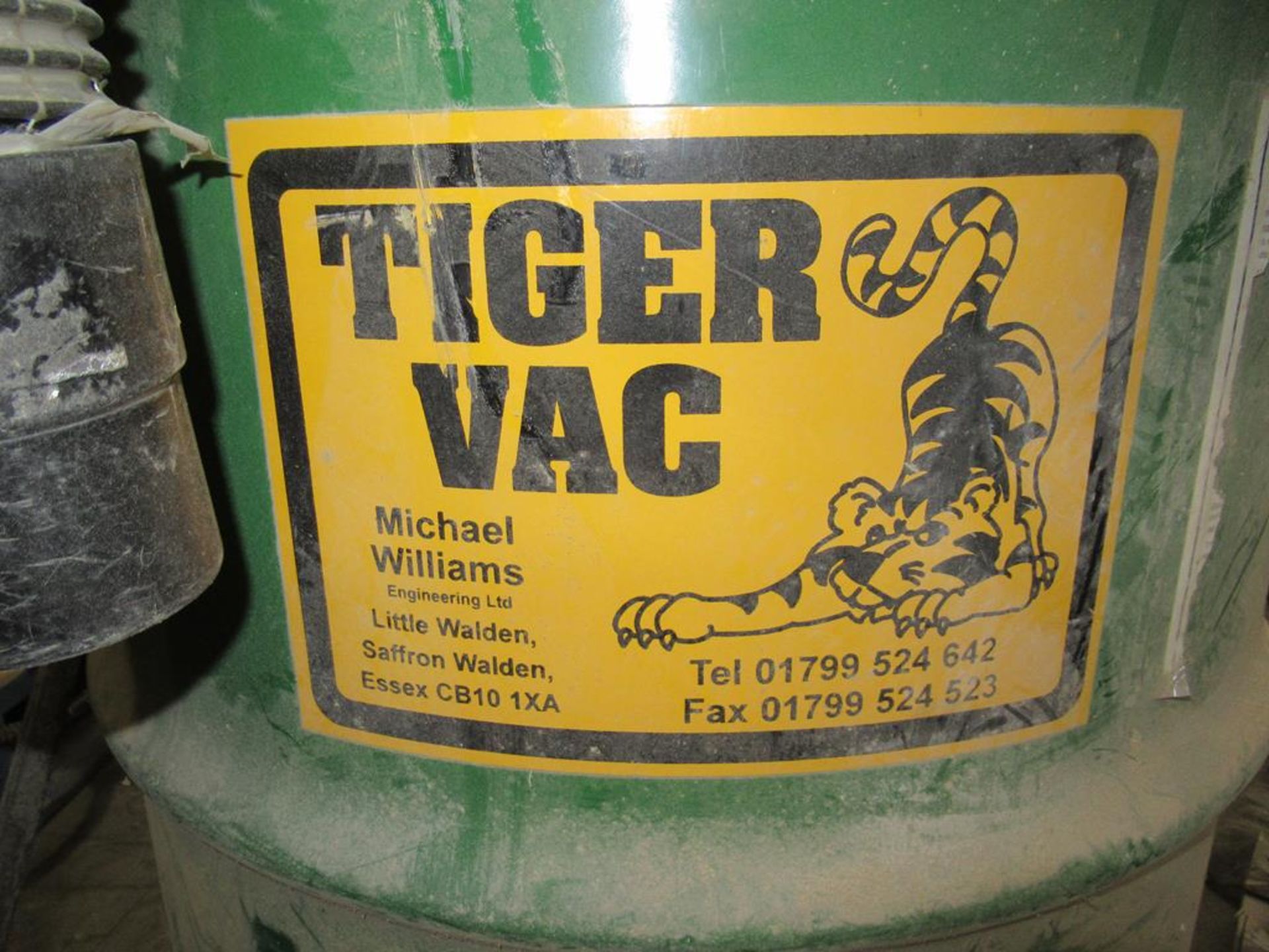 Commercial Vacum Cleaner - Image 6 of 6