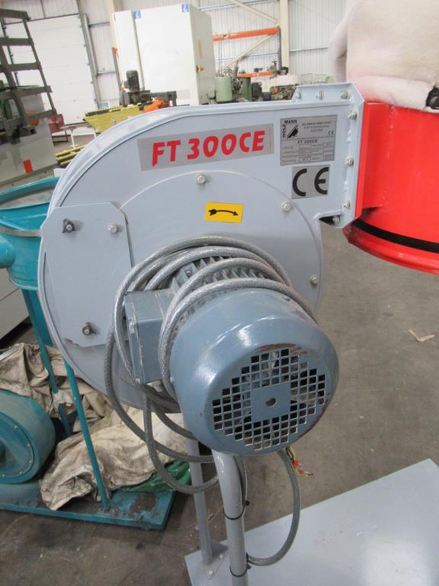 Holzman FT 300CE Dust Extractor - Image 2 of 3