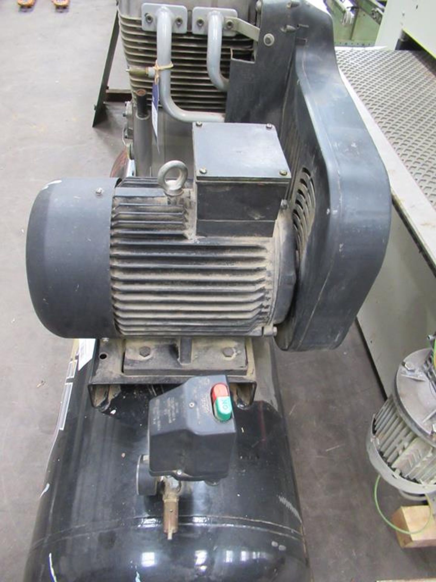 Compare Autopower 'Easy Air' Compressor - Image 9 of 9