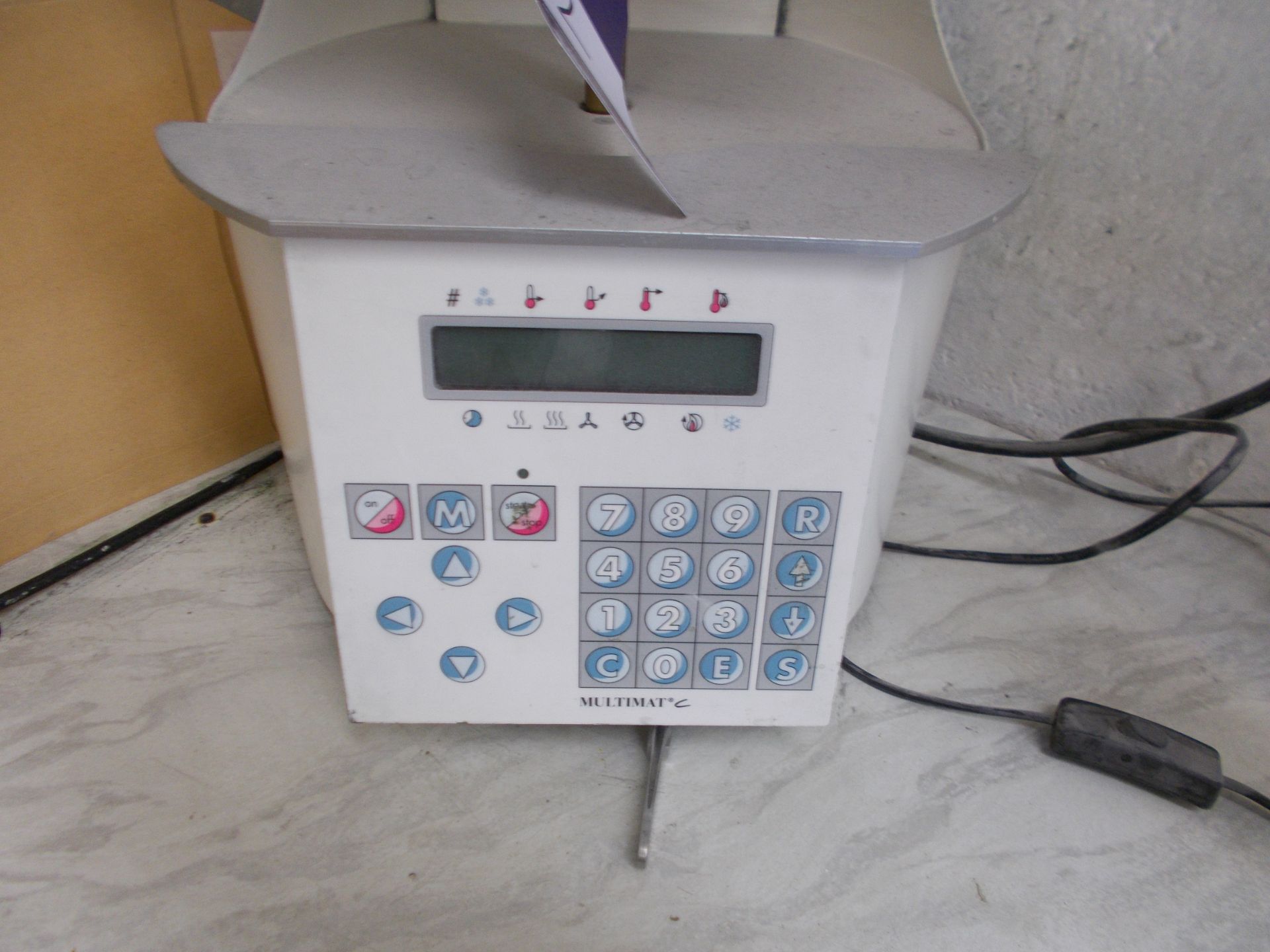 Dentsply Detrey Multimat C Furnace, with vacuum pump - Image 2 of 4