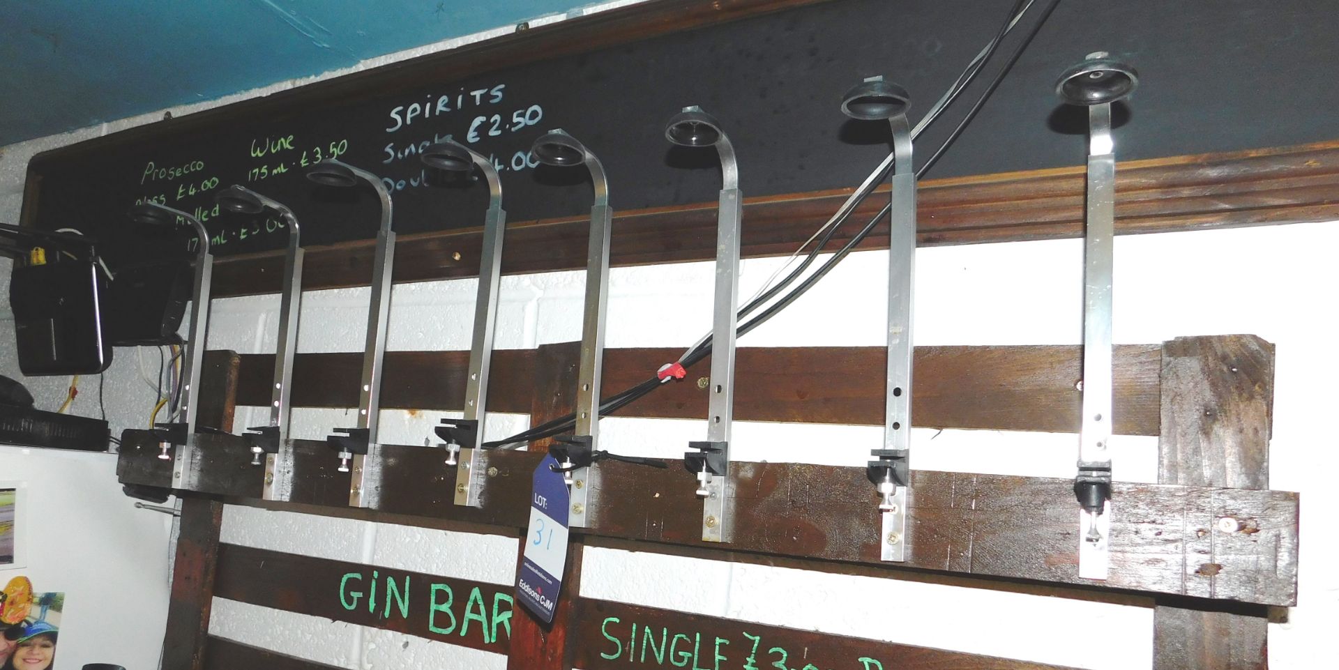 Optic & Stands to back bar - Image 2 of 2