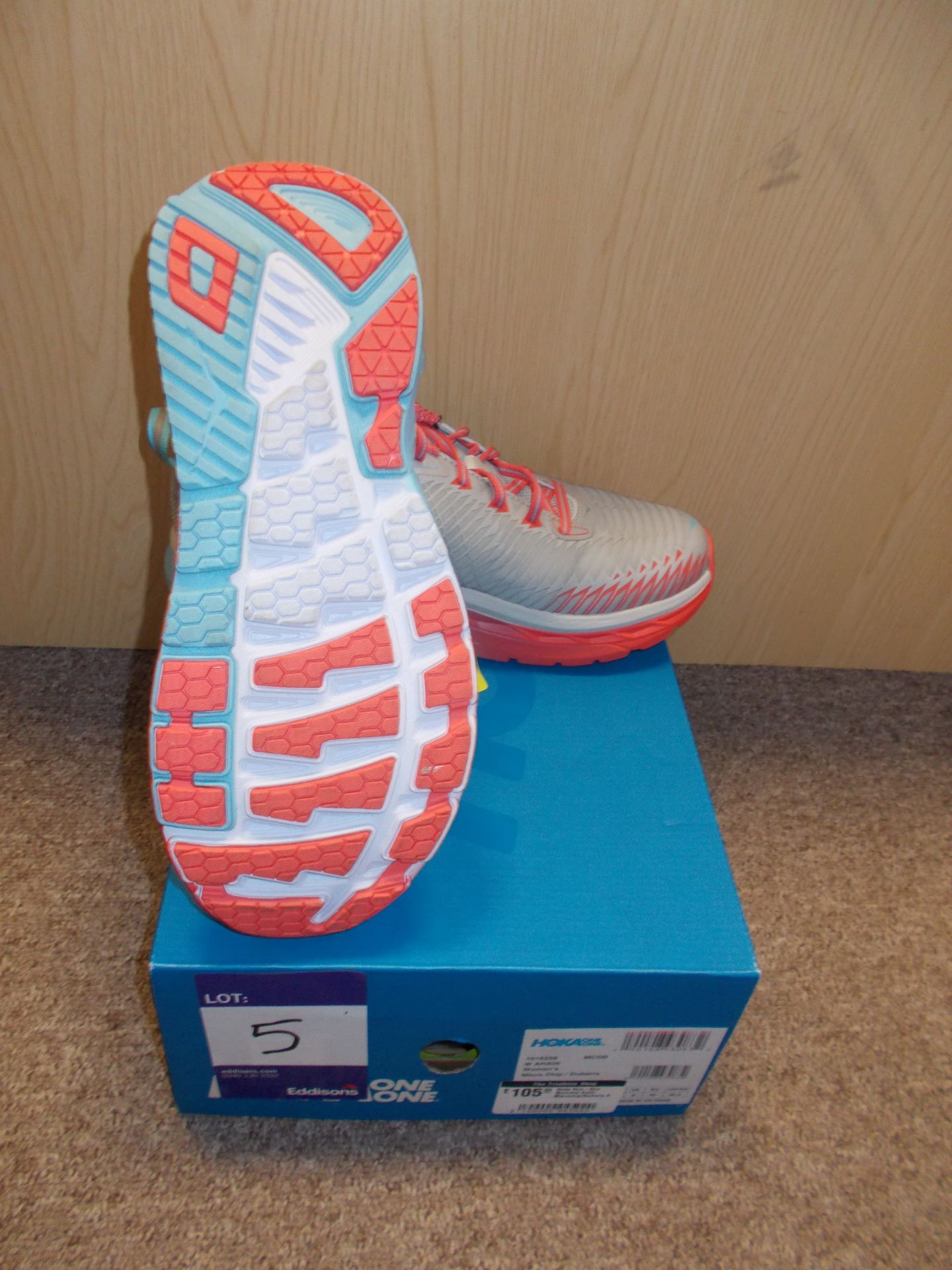 Hoka One One Womens Arahi Trainer, Micropchip / Dubbery, Size 8, RRP £105 - Image 3 of 4