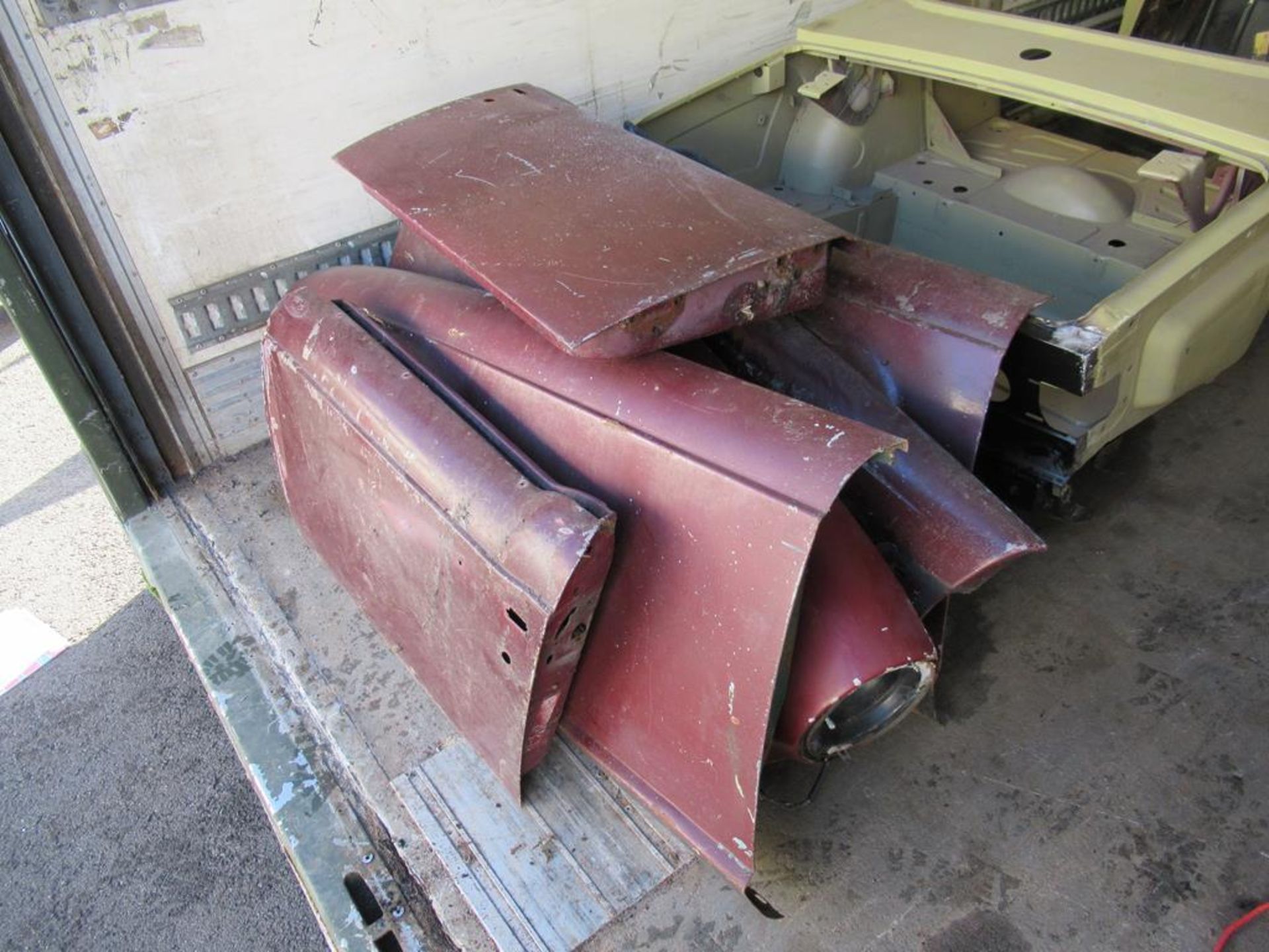 Triumph TR6 Body shell/chassis. C/W Engine and parts - Image 10 of 11