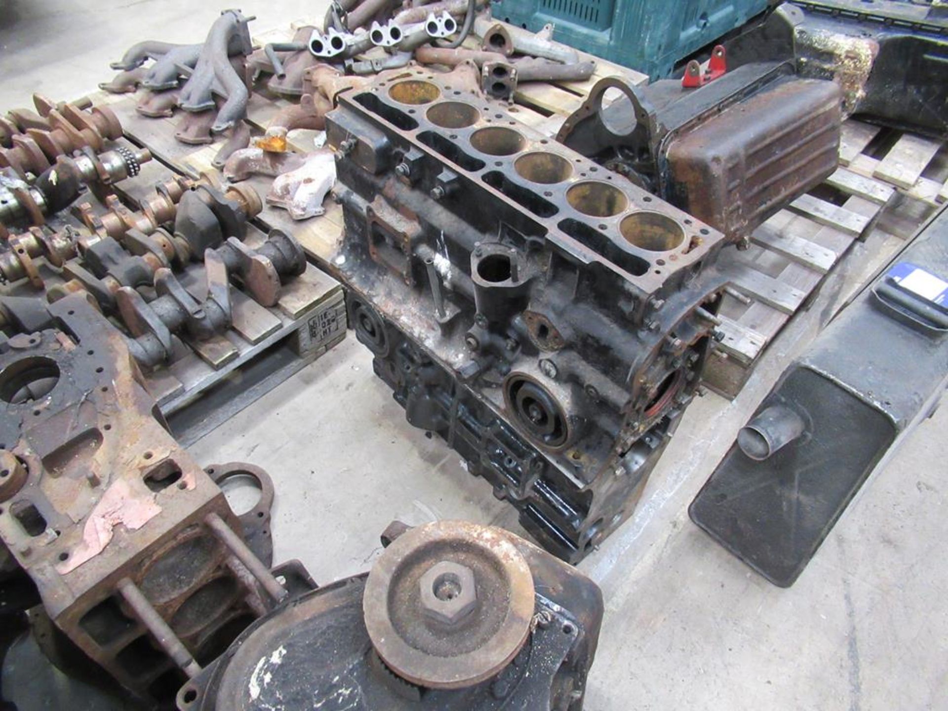 Triumph TR2/6 Engine and Engine blocks - Image 7 of 8