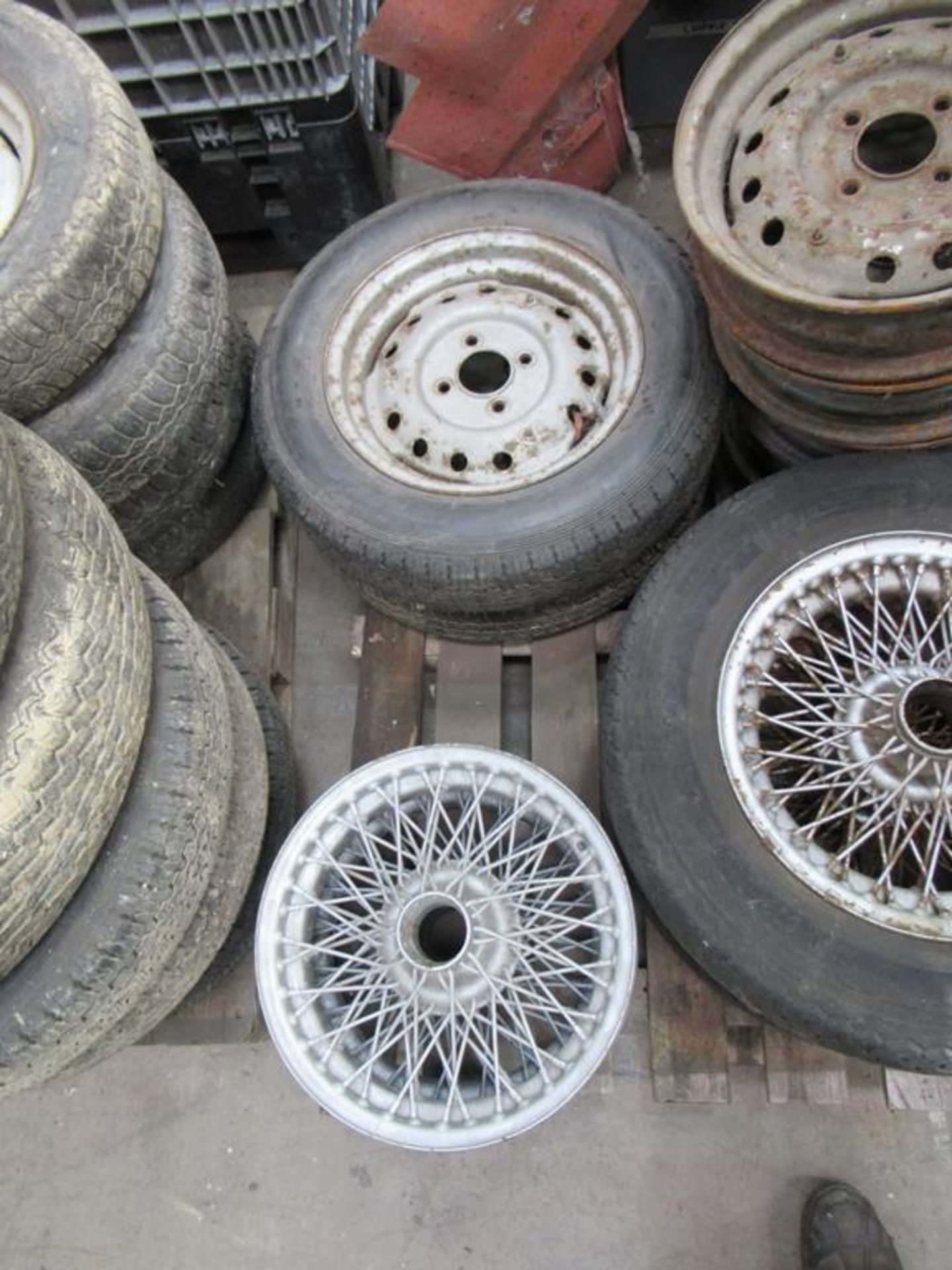 Qty of Wheels and Tyres - Image 5 of 6