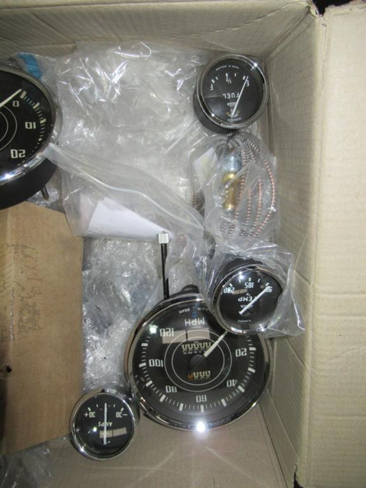 Box of reconditioned dials - Image 3 of 4