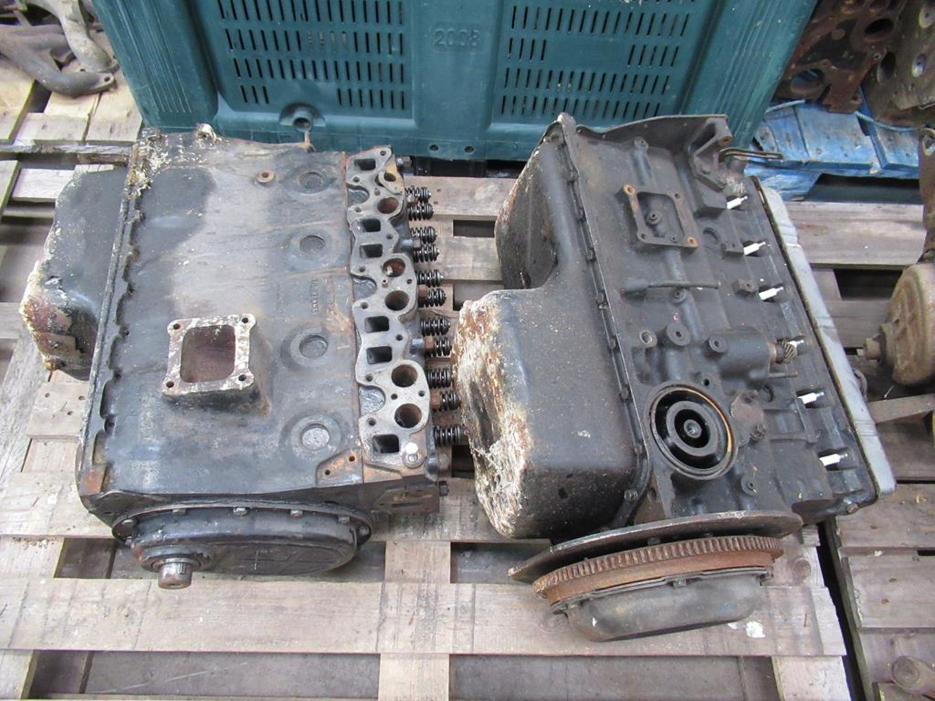Triumph TR2/6 Engine and Engine blocks - Image 4 of 8