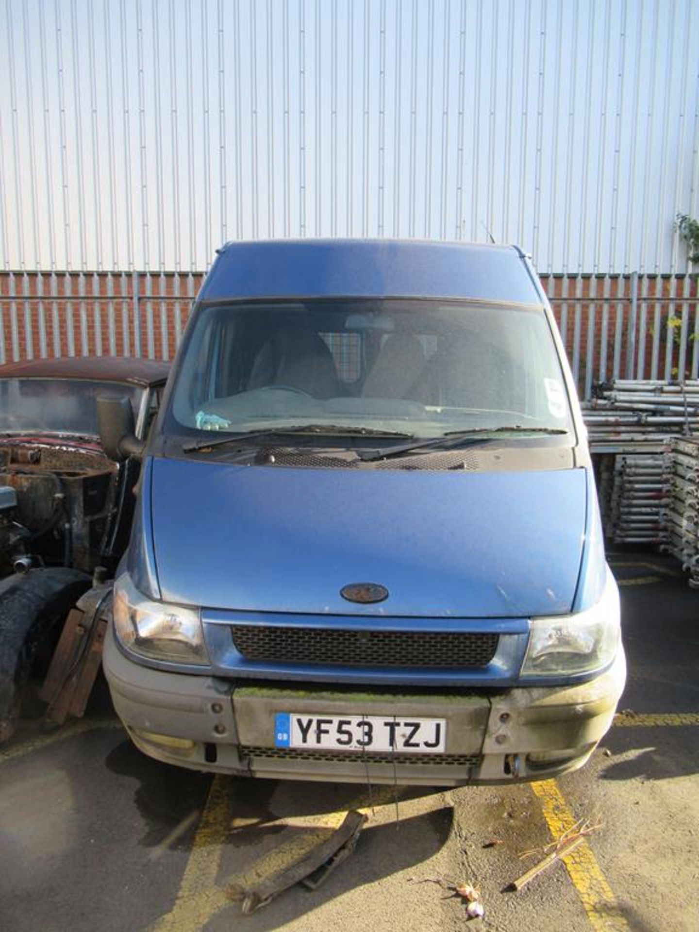 Ford Transit 280 MWBTD Van- engine and gearbox. Non Runner - Image 2 of 9