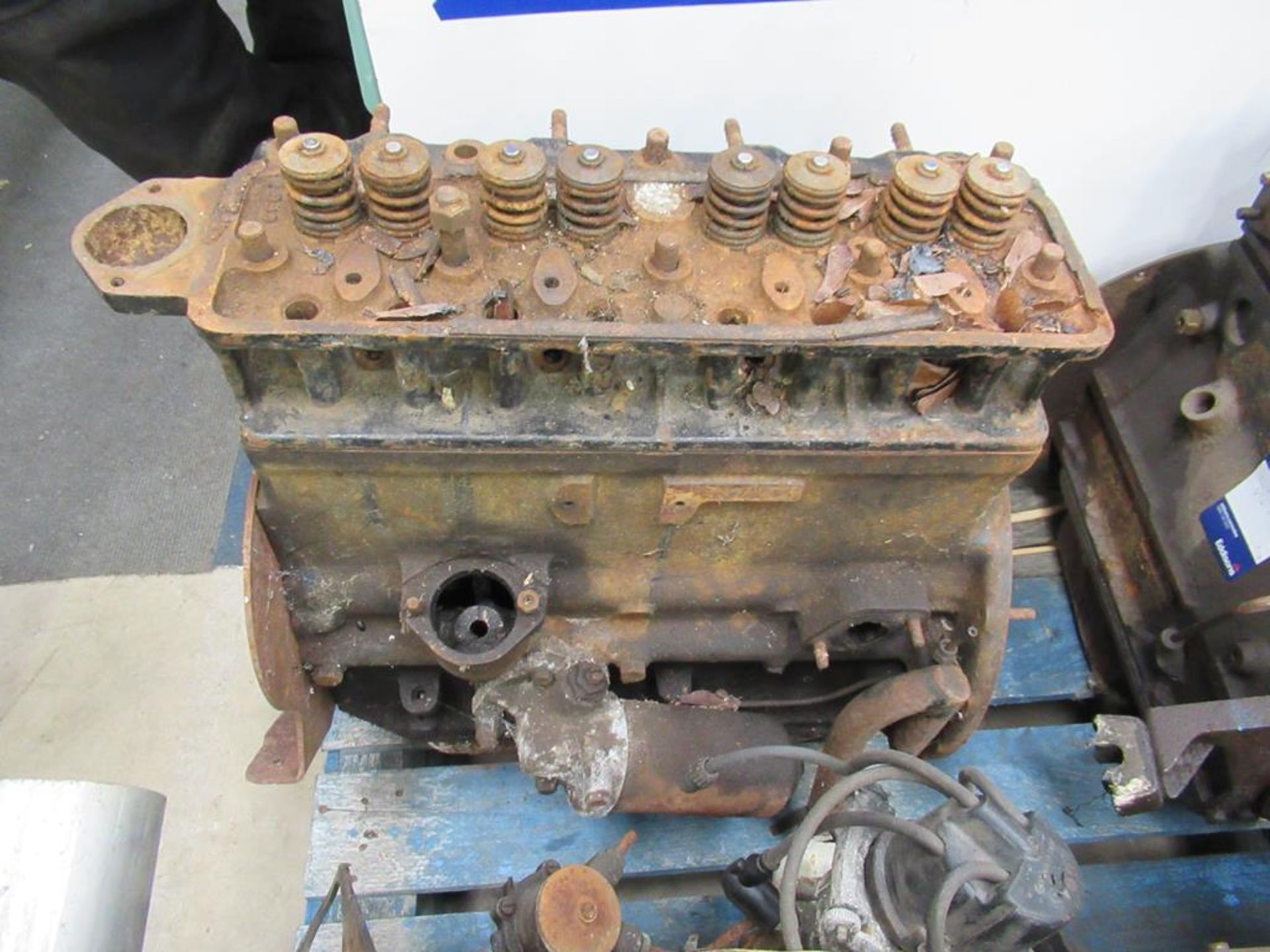 Triumph TR2/6 Engine and Engine blocks - Image 3 of 8