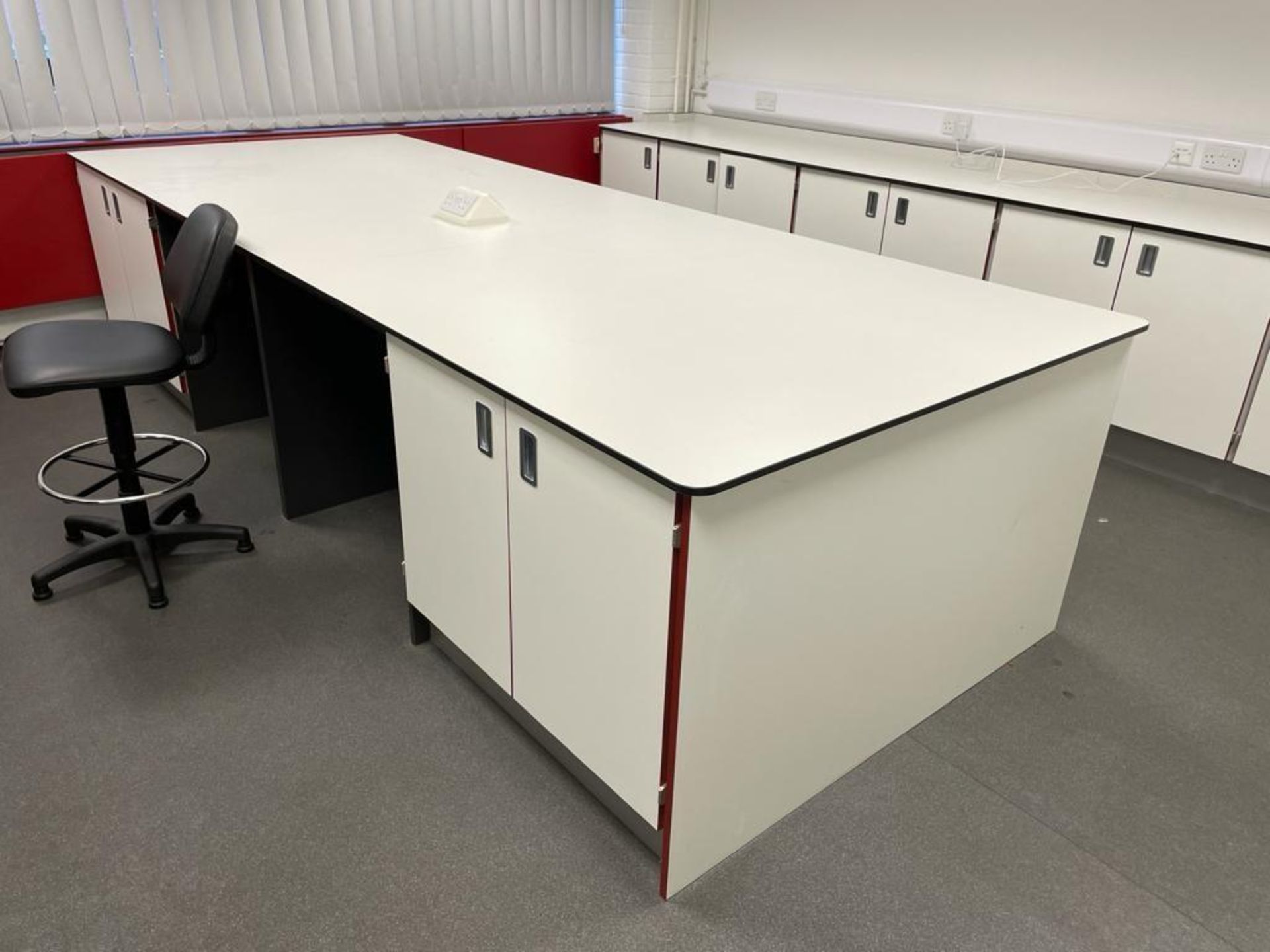 Fitted Laboratory furniture circa 2018. - Image 6 of 9