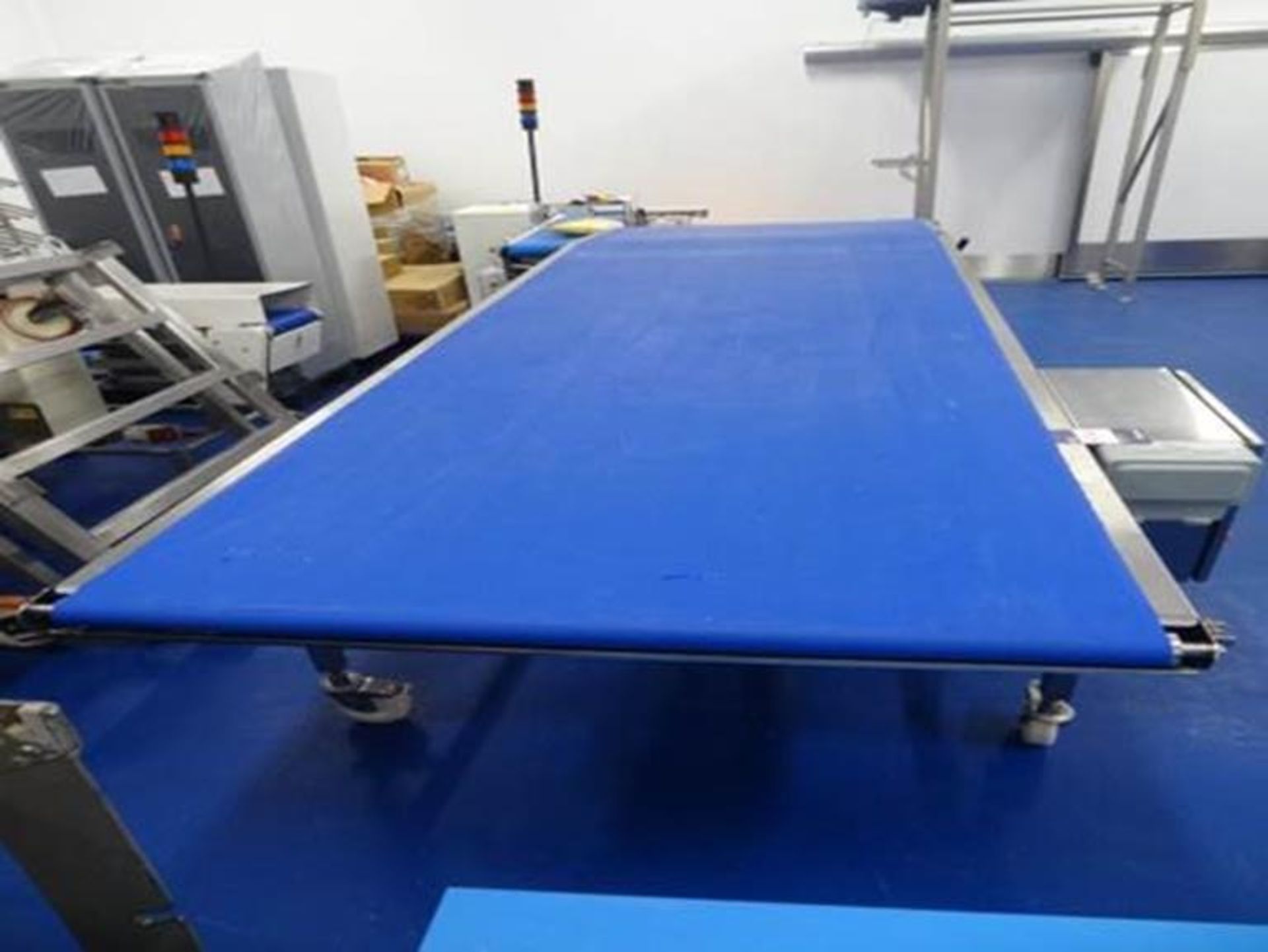 Take off conveyor from Lot 56 - Conveyor Lines SS mobile conveyor with 1000 x 3500 belt with 150 inc - Image 3 of 9