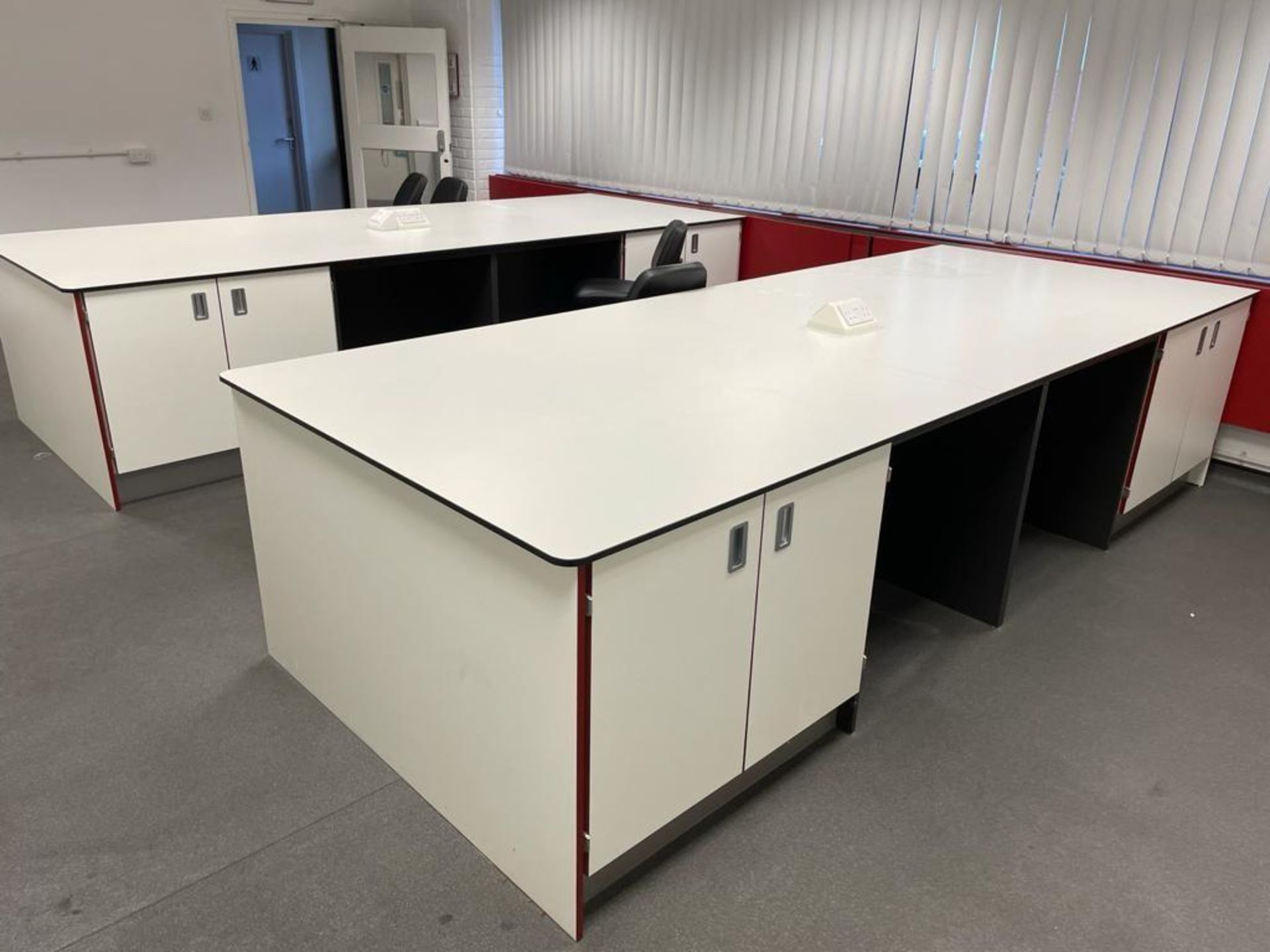 Fitted Laboratory furniture circa 2018. - Image 7 of 9