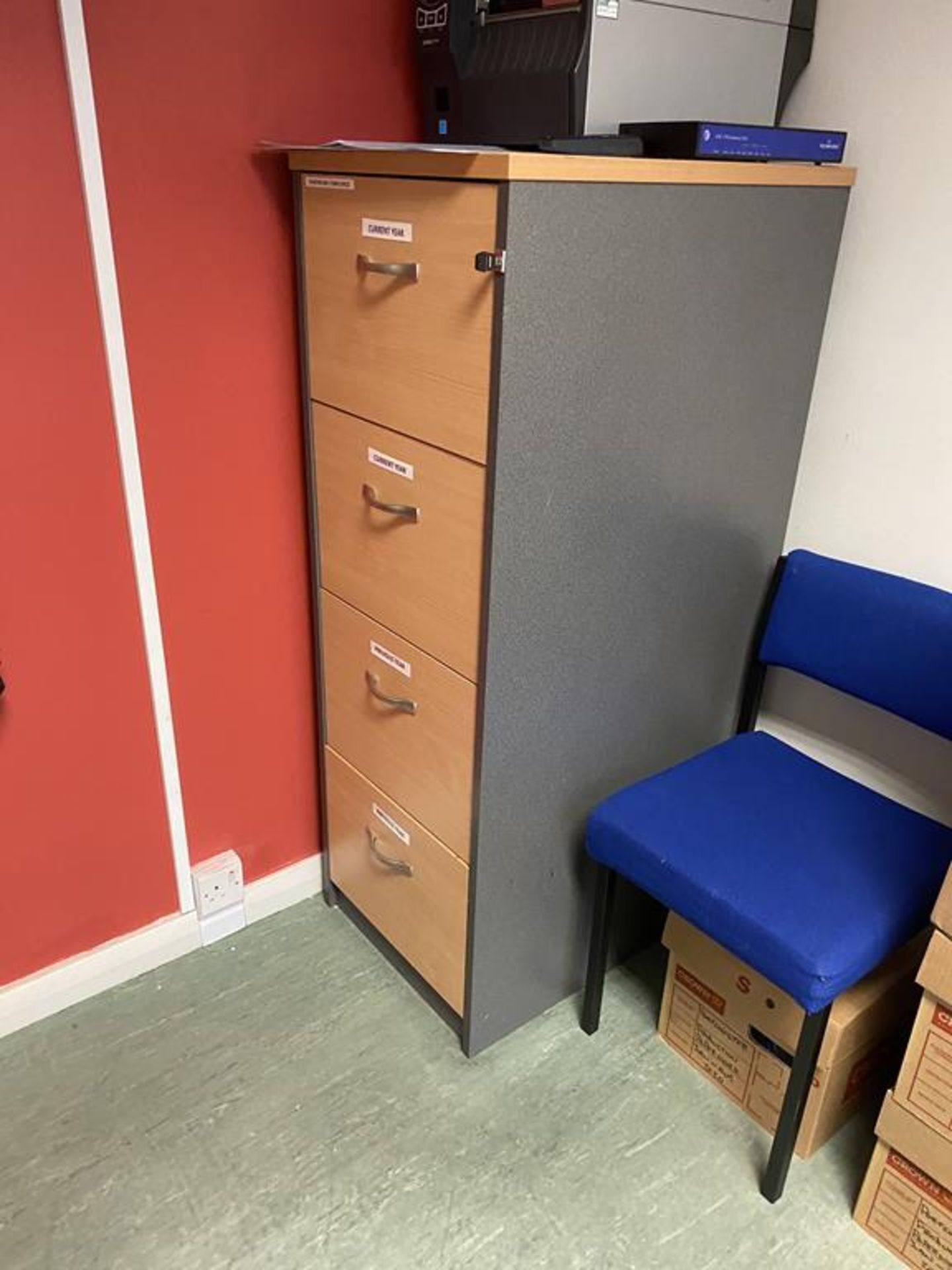 Loose Removable Office Furniture in First Floor Managers Office - Image 5 of 6