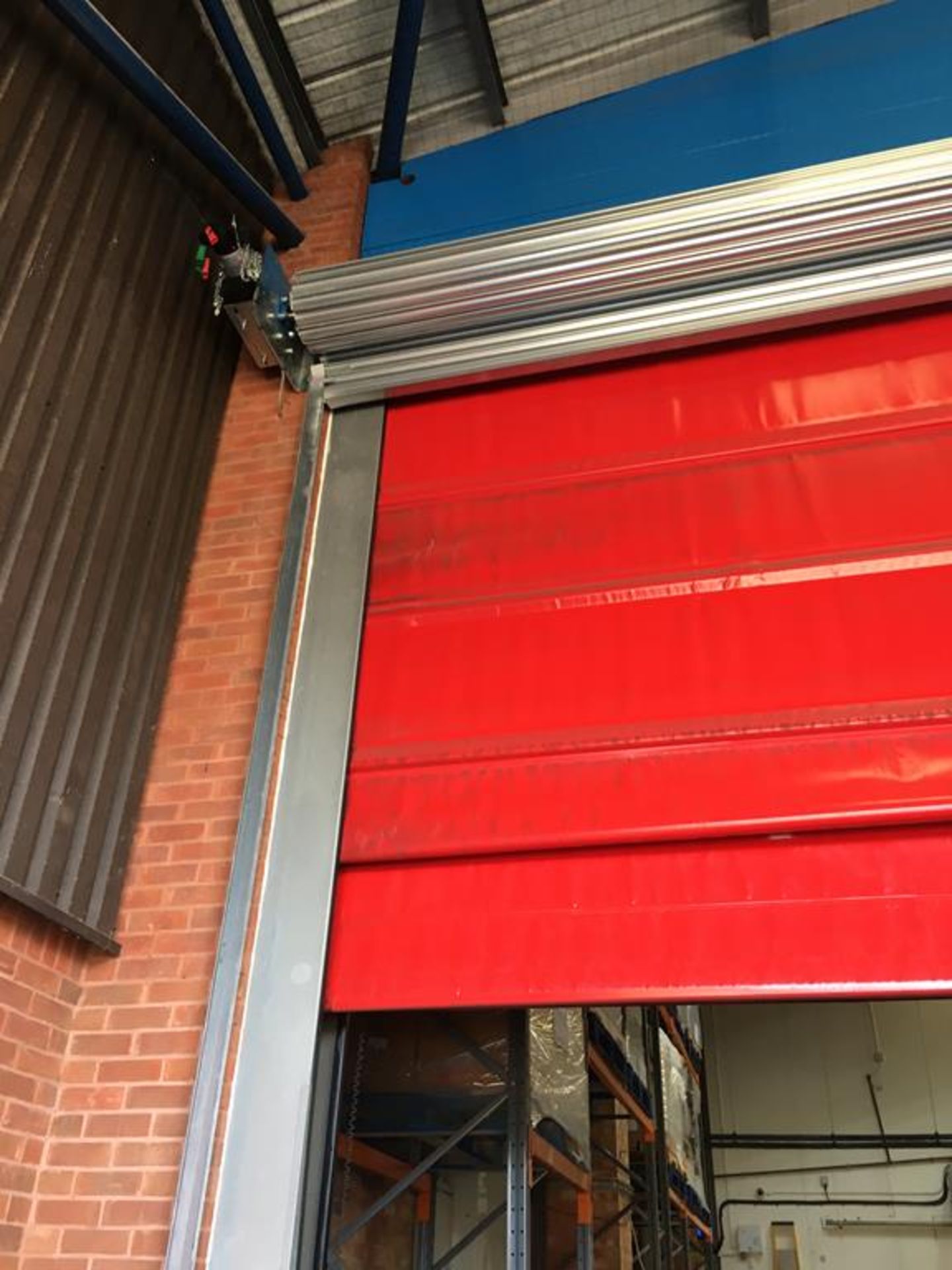 Tekta Galvanised Roller shutter door - Image 2 of 4