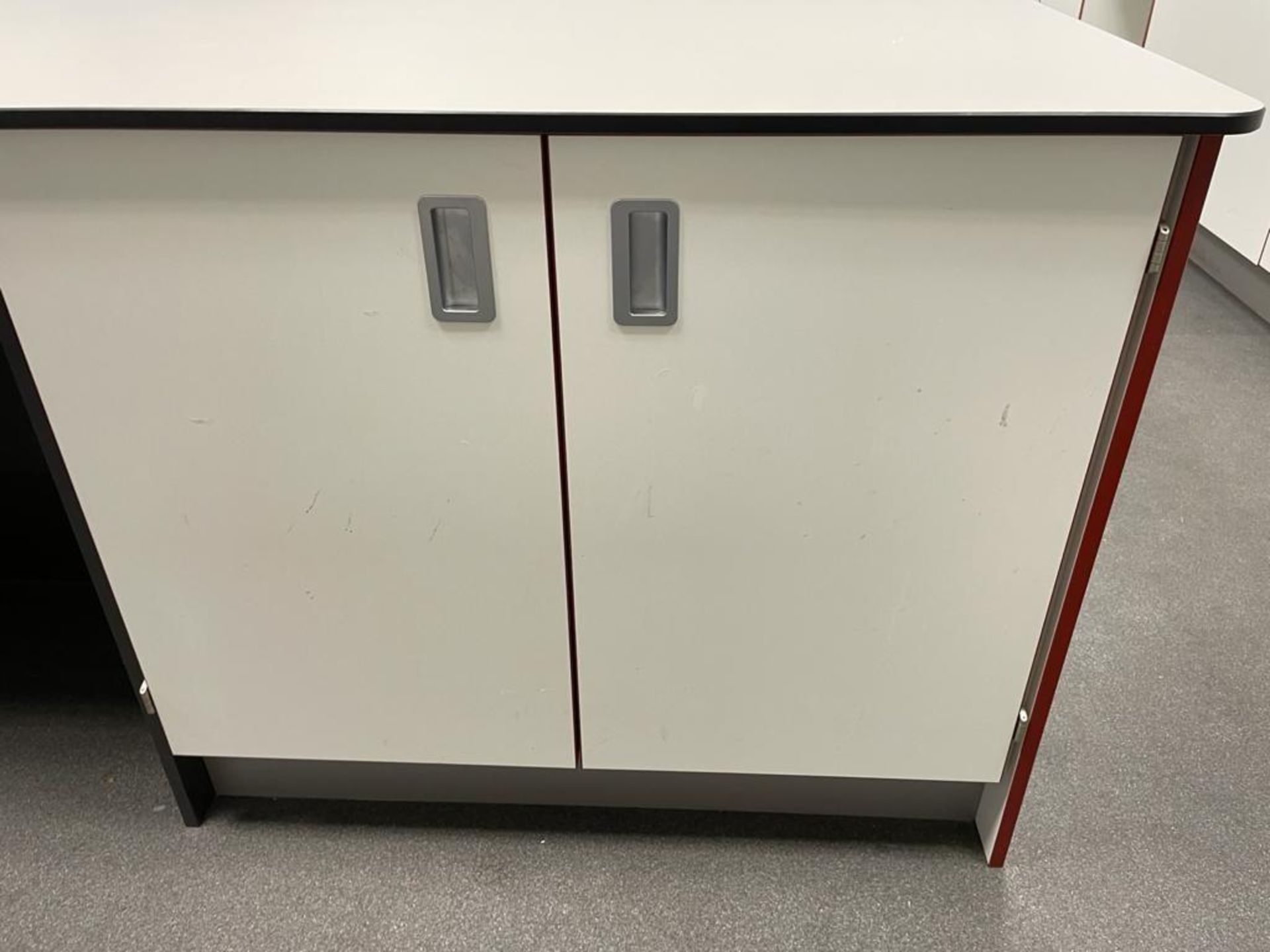 Fitted Laboratory furniture circa 2018. - Image 3 of 9