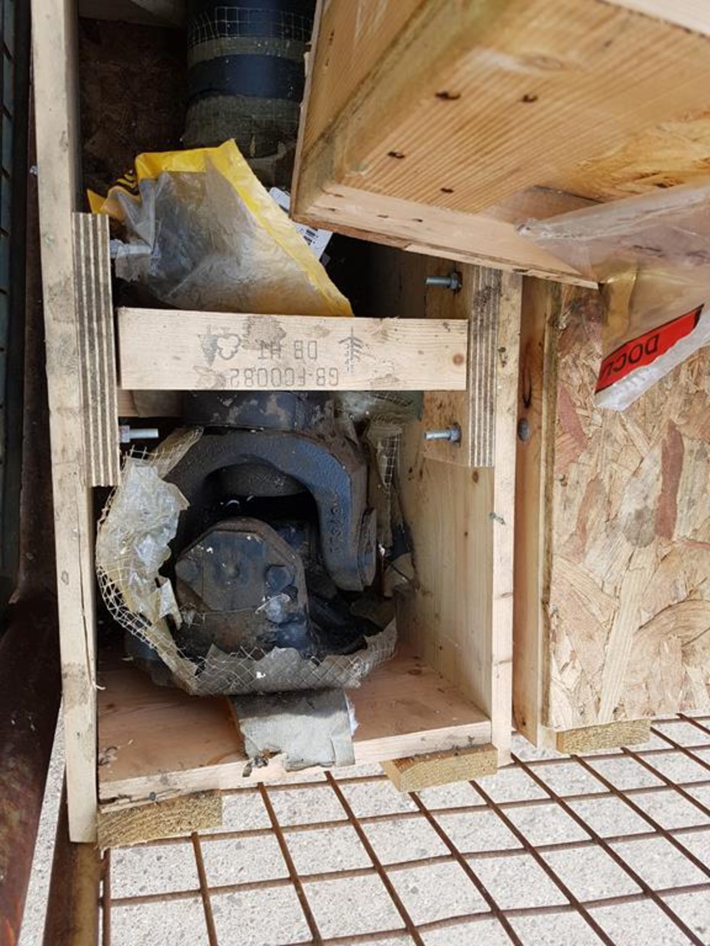 Spicer 1710 Drive Shaft in crate - Image 6 of 10