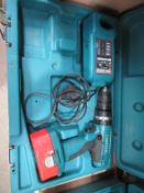 Makita 8390D Battery Powered Drill with Battery and Charger in Case