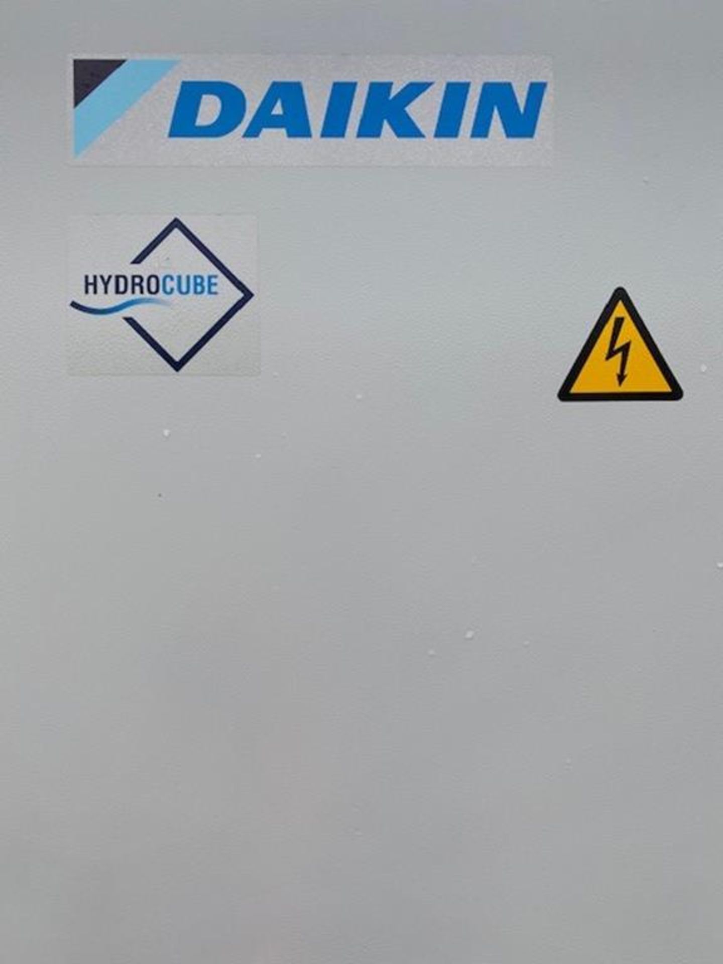 Daikin Hydrocube Industrial Water Chiller - Image 10 of 16