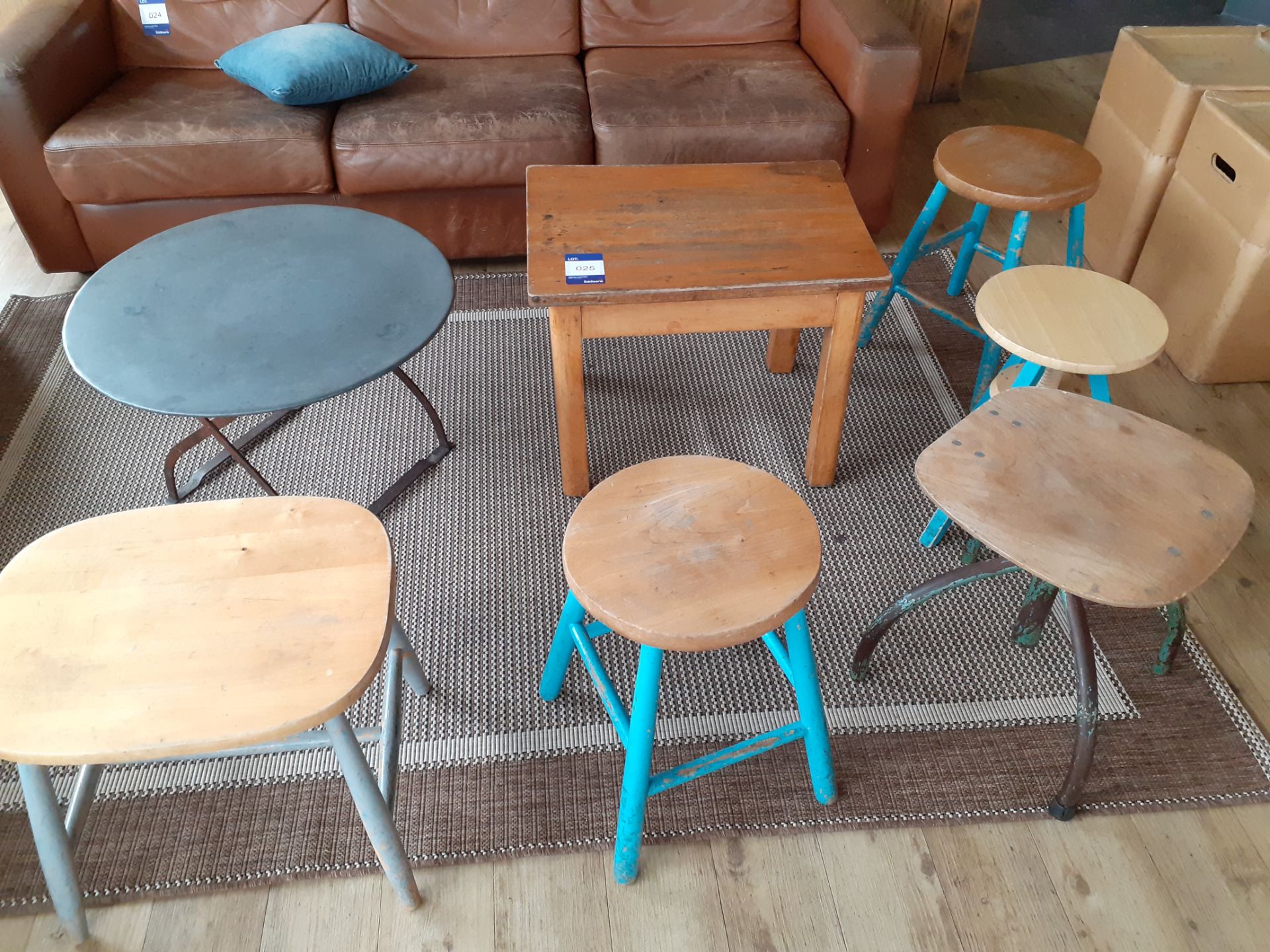 2 Low Tables with 5 Various Stools