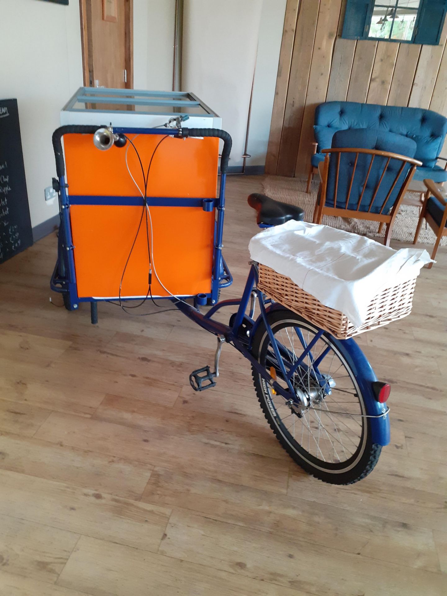 Delivery Tricycle fitted Chest Freezer - Image 2 of 3