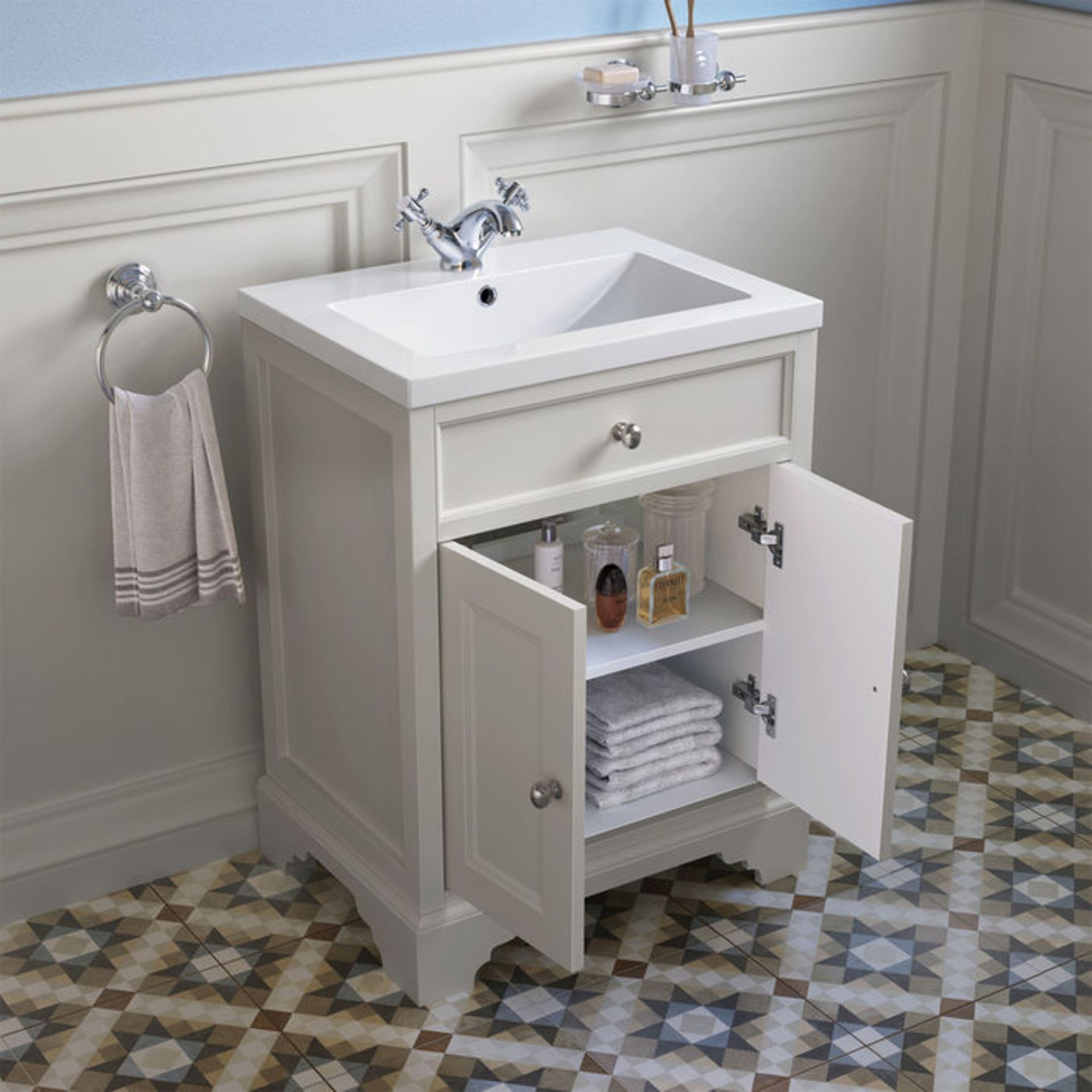 NEW & BOXED 600mm Loxley Chalk Vanity Unit - Floor Standing. £1,074.99.MF9000.Comes complete with - Image 3 of 3