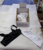 6 x Various Black and White Bra’s