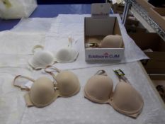 4 x Various Padded Bra’s to include Wonderbra 30E, Rrp. £26.50, Wonderbra 30FF, Rrp. £26.50,