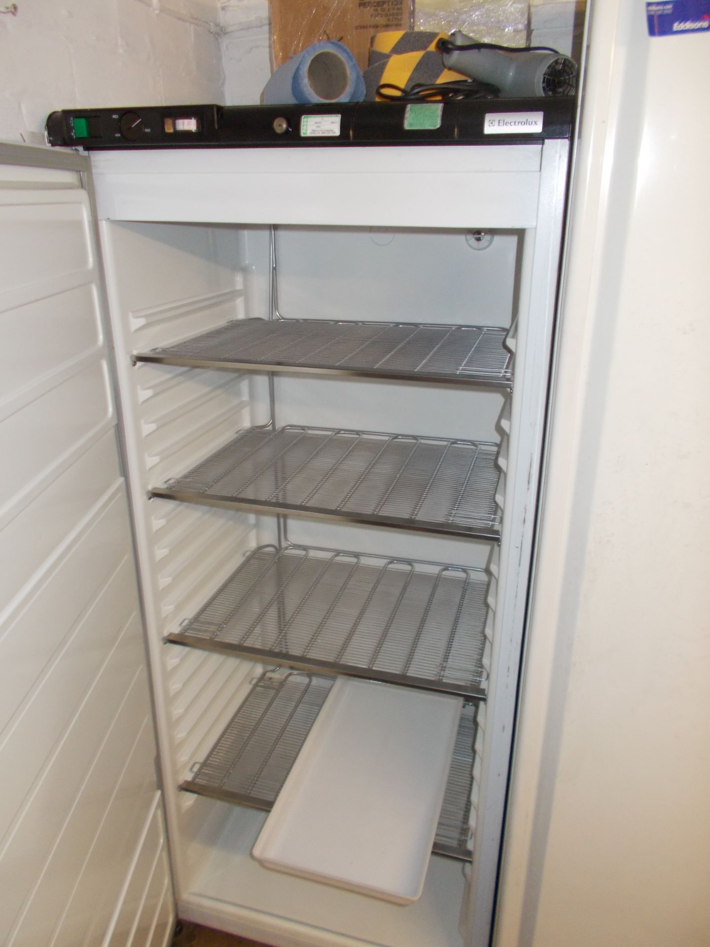 Electrolux upright freezer. Dimensions: H: 5ft 4 x W: 2ft 3 x D: 2ft. *Please note, this item is - Image 2 of 2