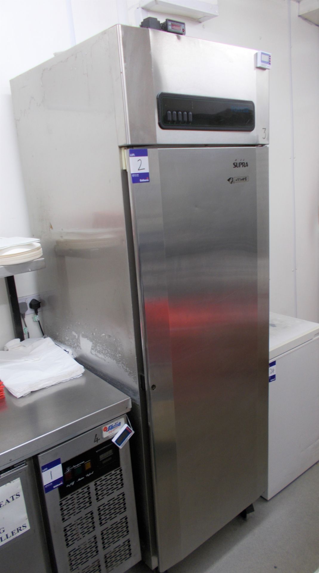 Foster Supra upright commercial refrigerator. Dimensions: H: 6ft 9 x D: 2ft 8 x W: 2ft 4