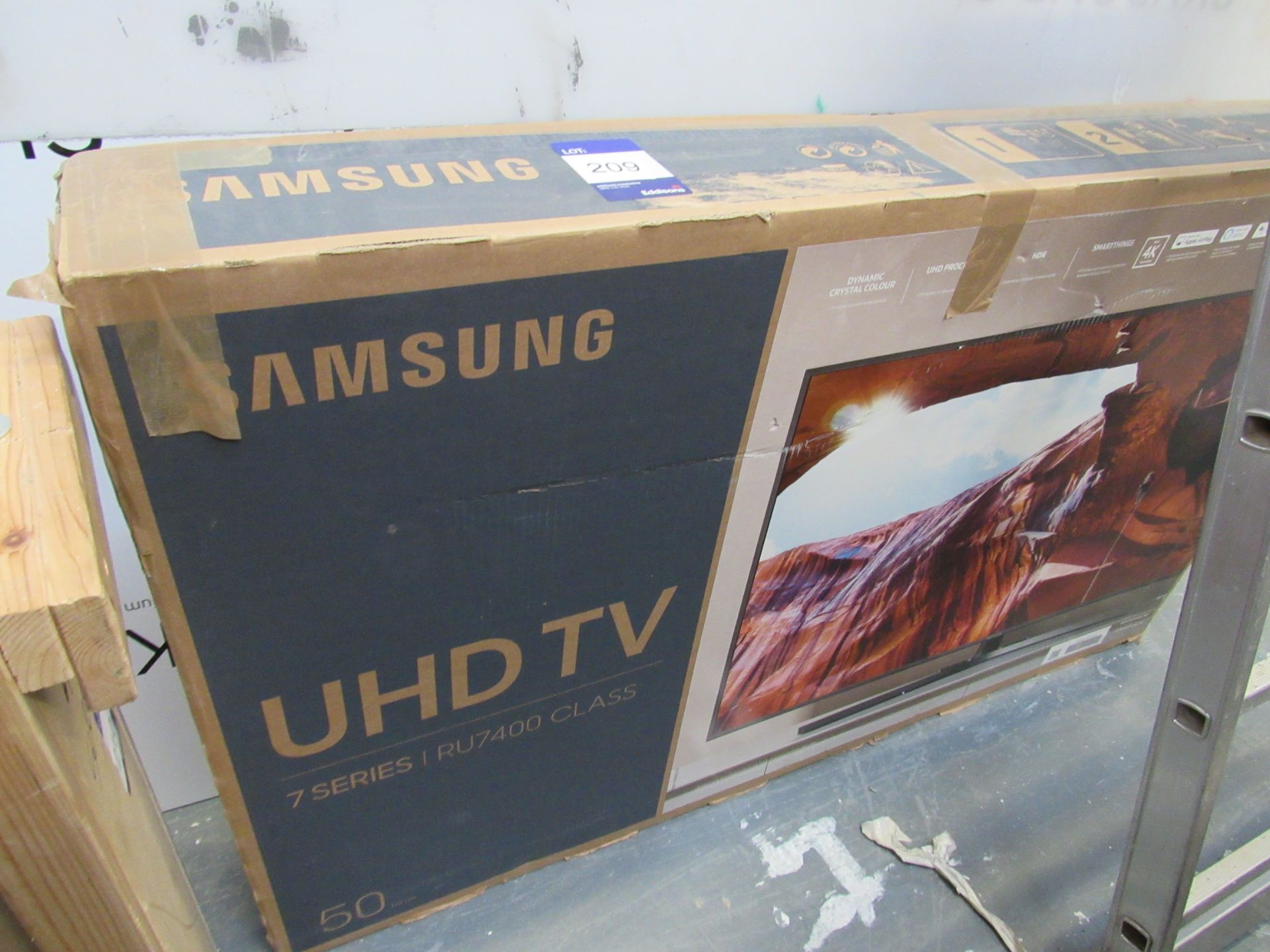 Samsung RU7400 50” UHD TV - Image 2 of 2