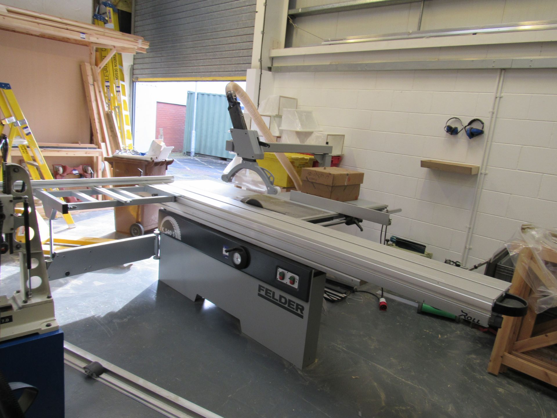 Felder K540S Sliding Table Saw, with scribe, tilt arbour, 5.5KW, 3 Phase, Serial Number 442.07.039. - Image 2 of 10